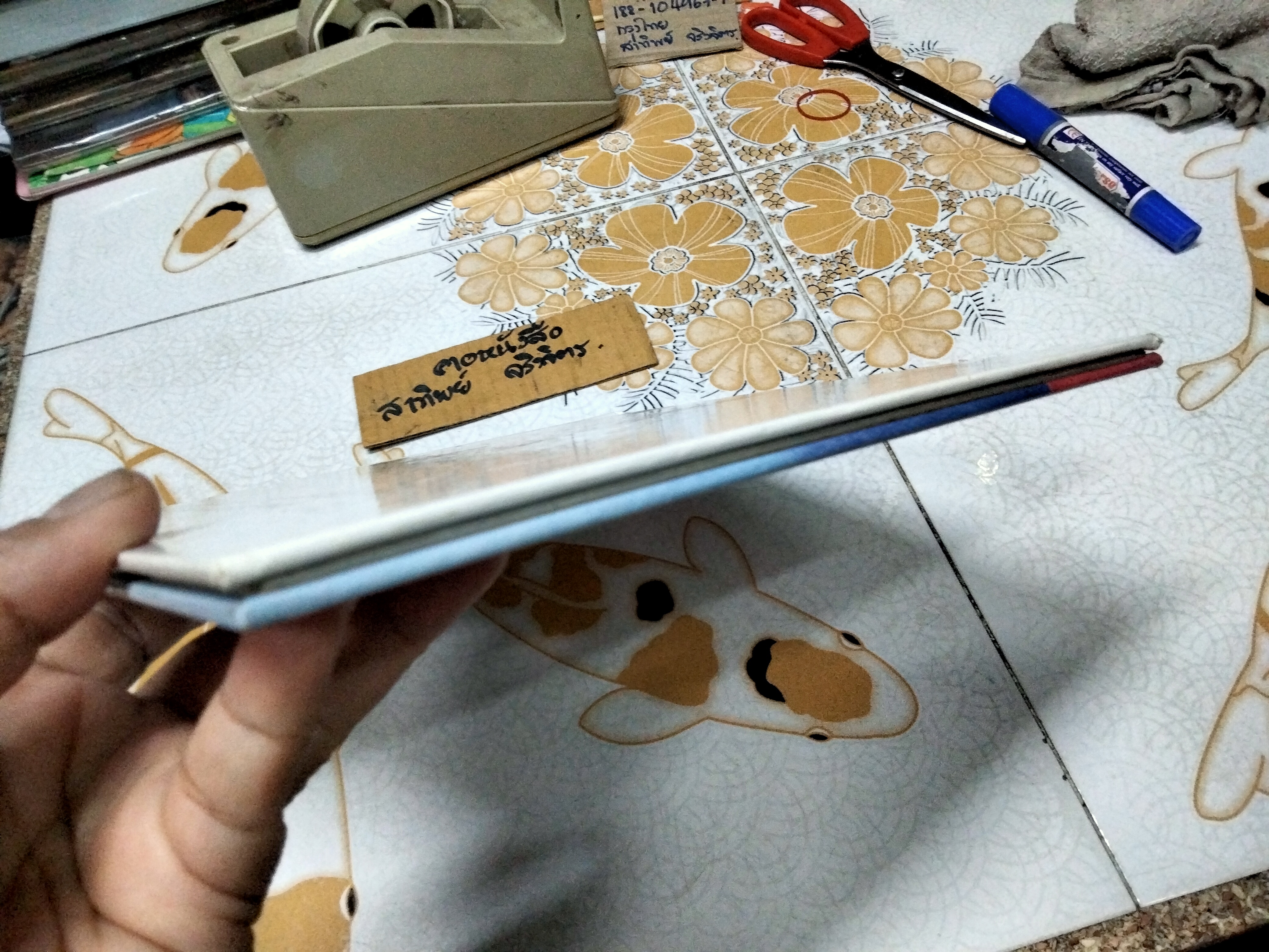 ขอหนูหลับหน่อย รินนา คลานุวัฒน์ เรื่องและภาพ พิมพ์ครั้งแรก พ.ศ 2544 สำนักพิมพ์แพรวเพื่อนเด็ก