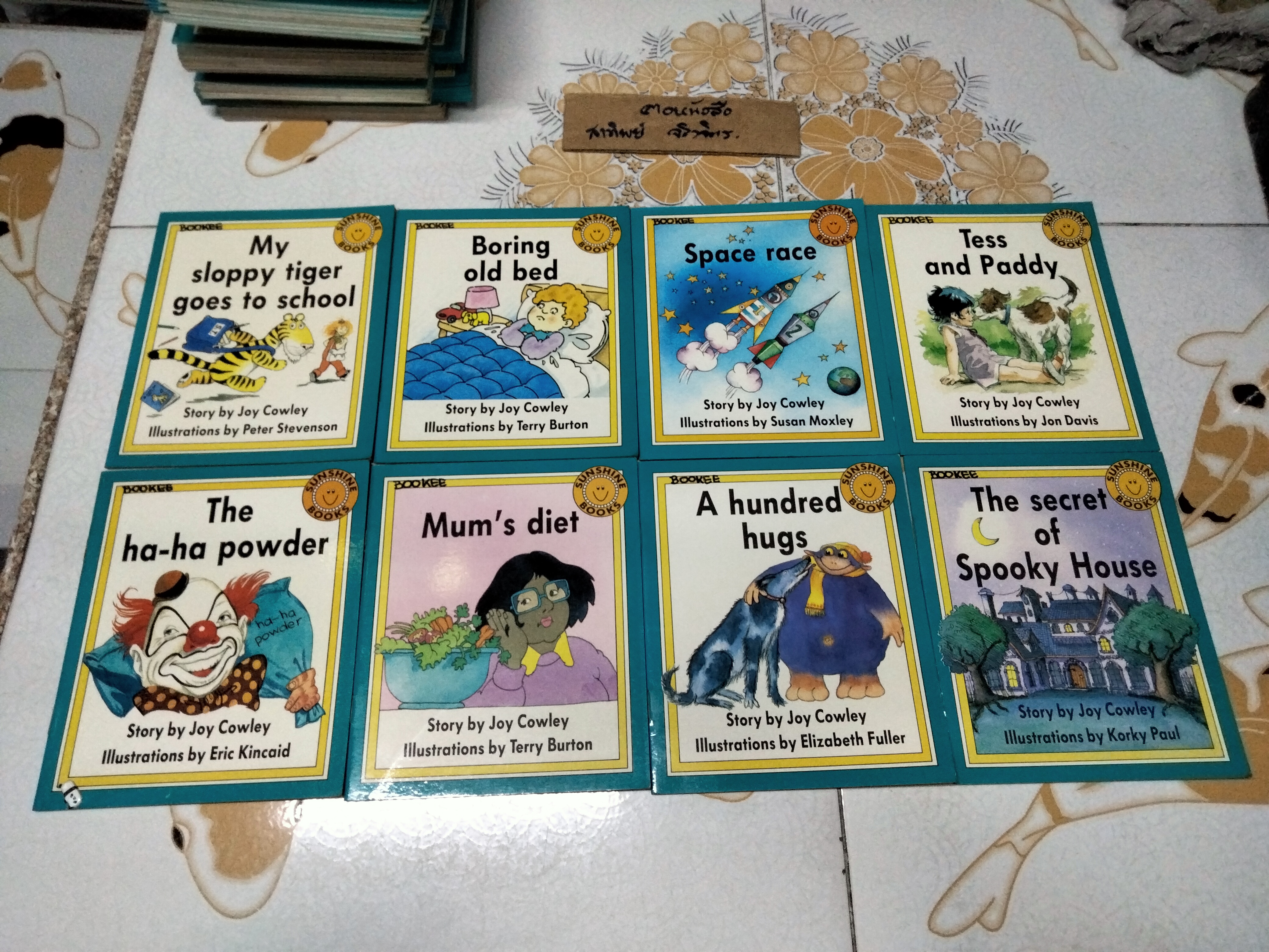 Sunshine Books (level 1) ครบชุด 80 เล่ม (A-J หมวดละ 8 เล่ม) Story by Joy Cowley First Published 1986 **สินค้าหมด**