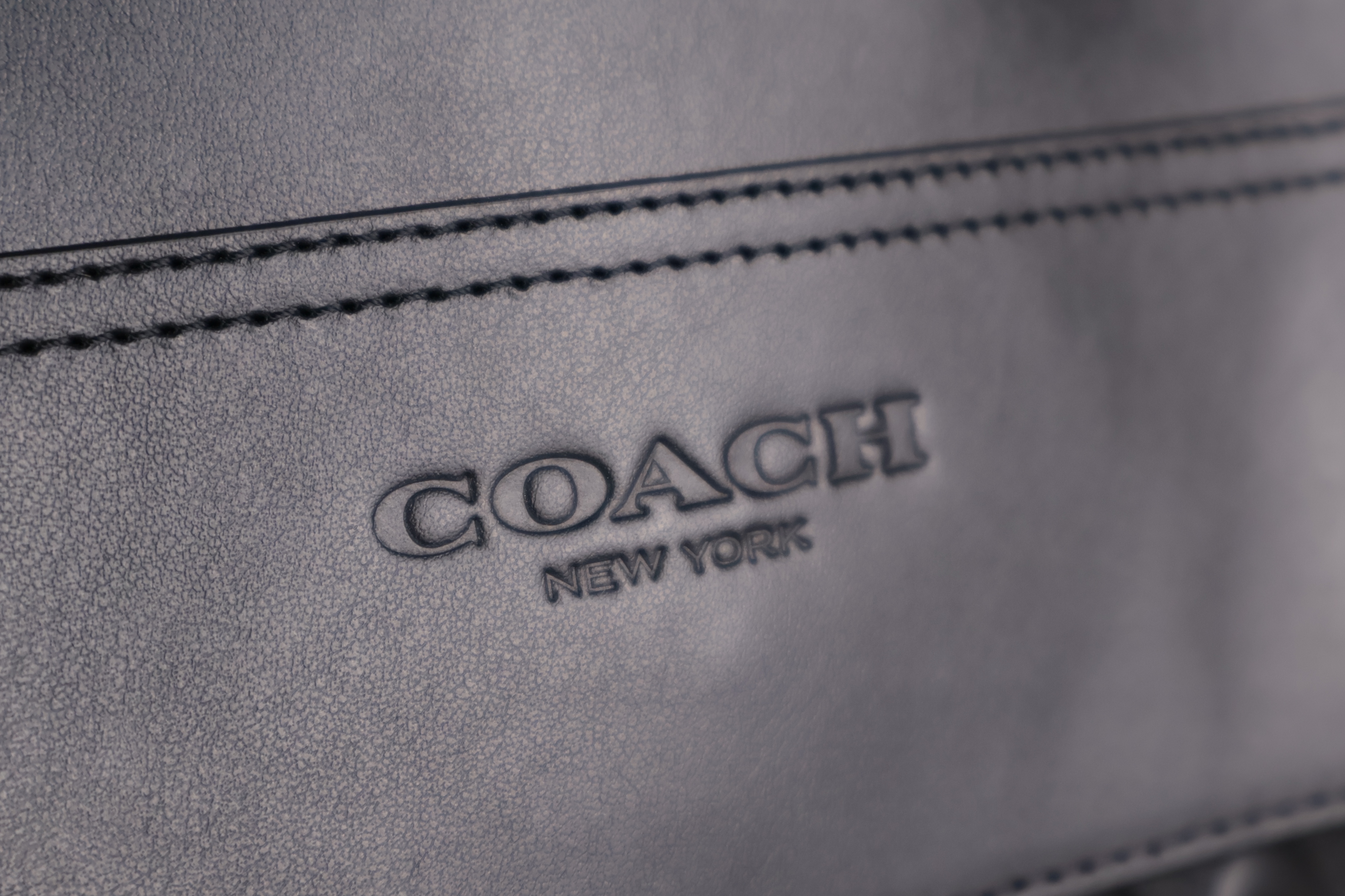 ของแท้ 💯% Coach Houston Map Bag In Signature Leather Black กระเป๋า COACH สะพายข้างผู้ชาย ฝาพับ หนังปั้มลายนูน