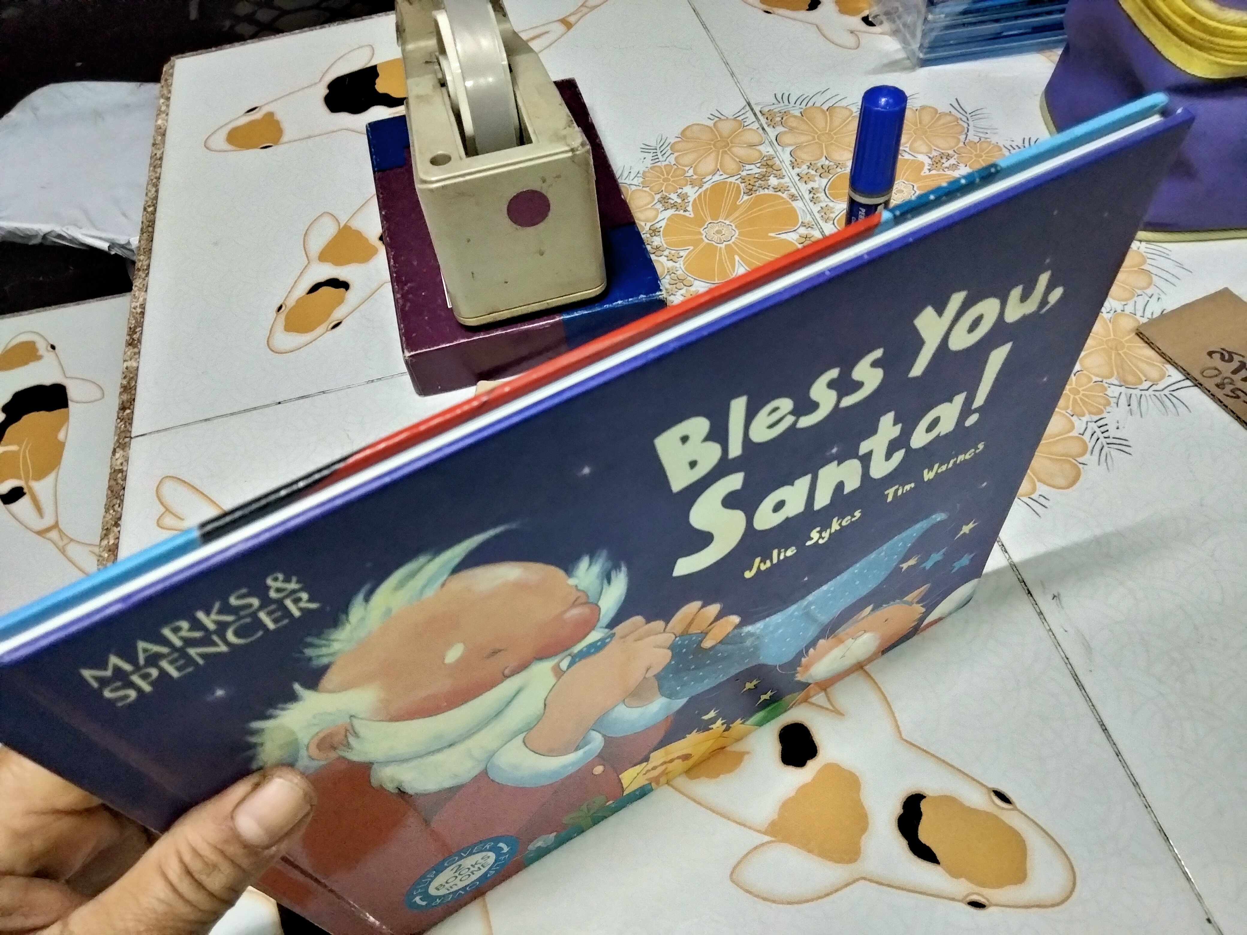 Bless You, Santa! - Careful Santa, by Julie Sykes และ Tim Warnes สองเรื่องสองปกในเล่มเดียวกัน แบบ Flip Over