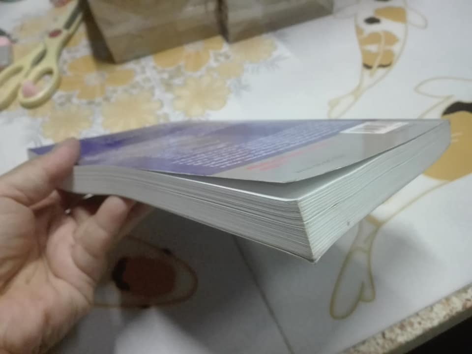 กลยุทธ์สู่ความสำเร็จในธุรกิจส่วนตัว The Enterpreneur's Guide โดย Philip Holland / ก้องเกียรติ โอภาสวงการ เรียบเรียง Holland / ก้องเกียรติ โอภาสวงการ เรียบเรียง **สินค้าหมด**