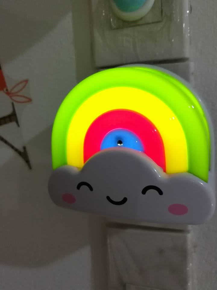 โคมไฟสายรุ้ง