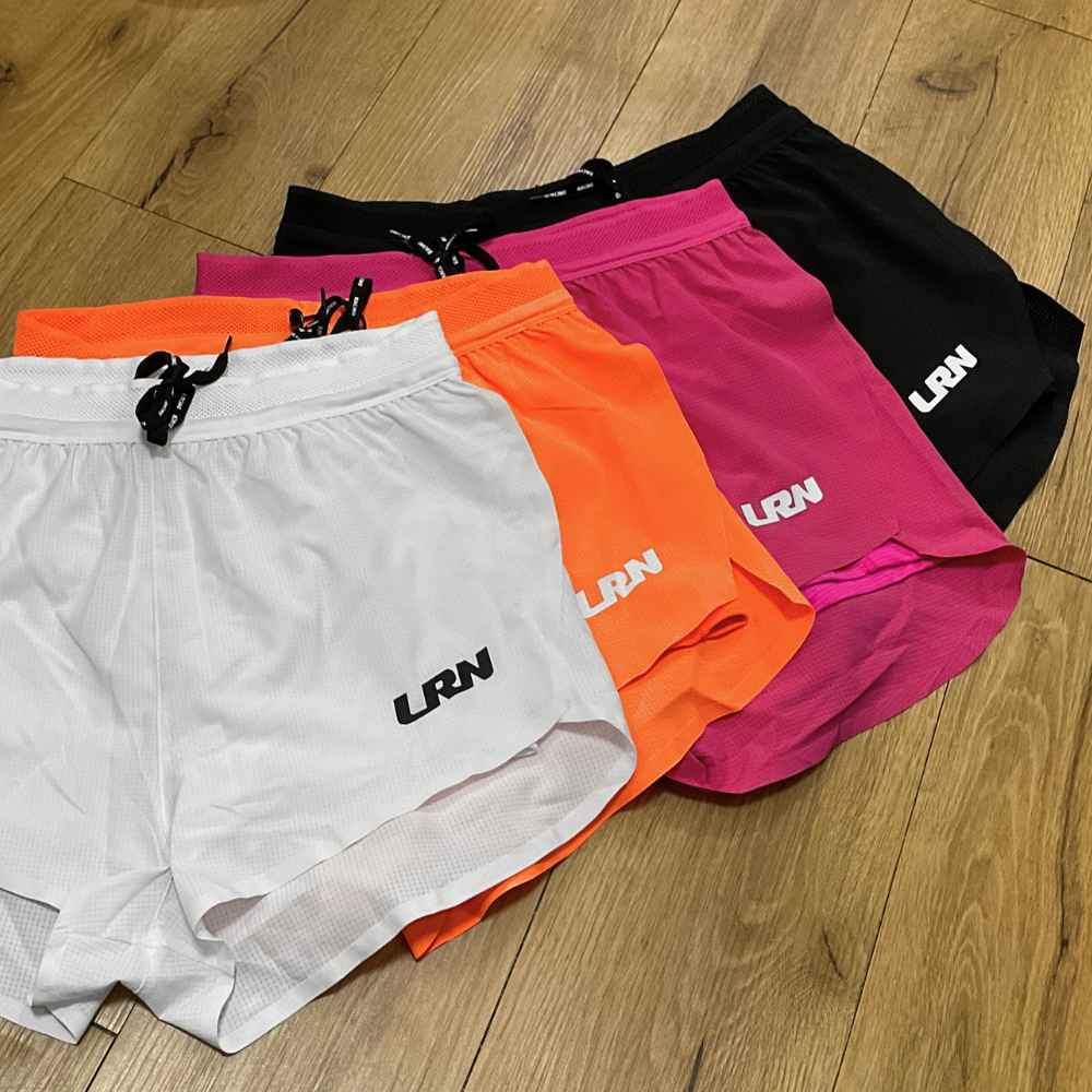กางเกงวิ่งขาสั้น 1.5" น้ำหนักเบา แห้งไว มีซับในขาสั้น วิ่งมาราธอนได้ทุกระยะ (F15)