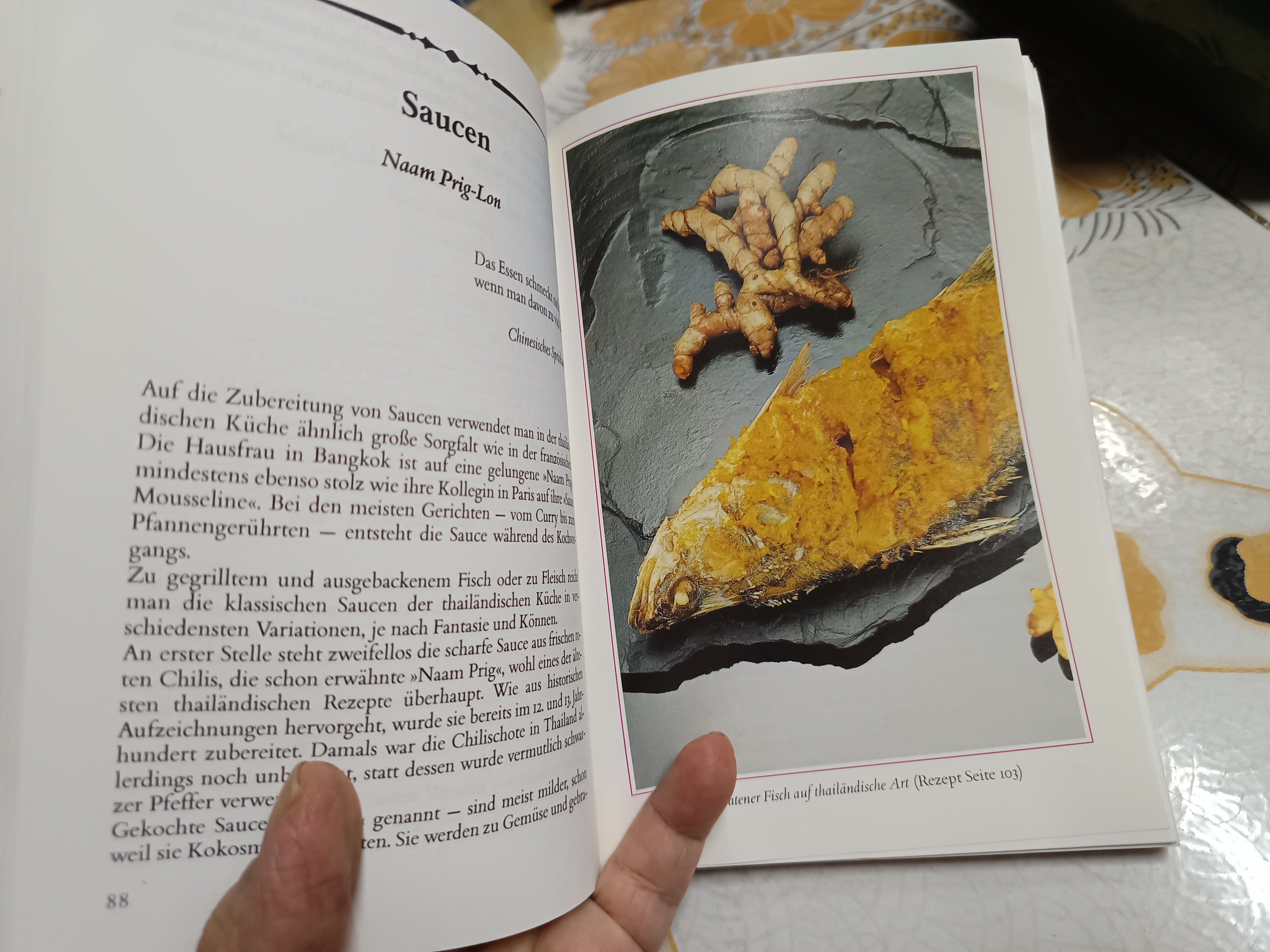 ตำราอาหารไทย (ภาษาเยอรมัน) Die original Thailändische Küche : Exotische Köstlichkeiten zum Nachkochen Jane Michael - Rushmer **สินค้าหมด**