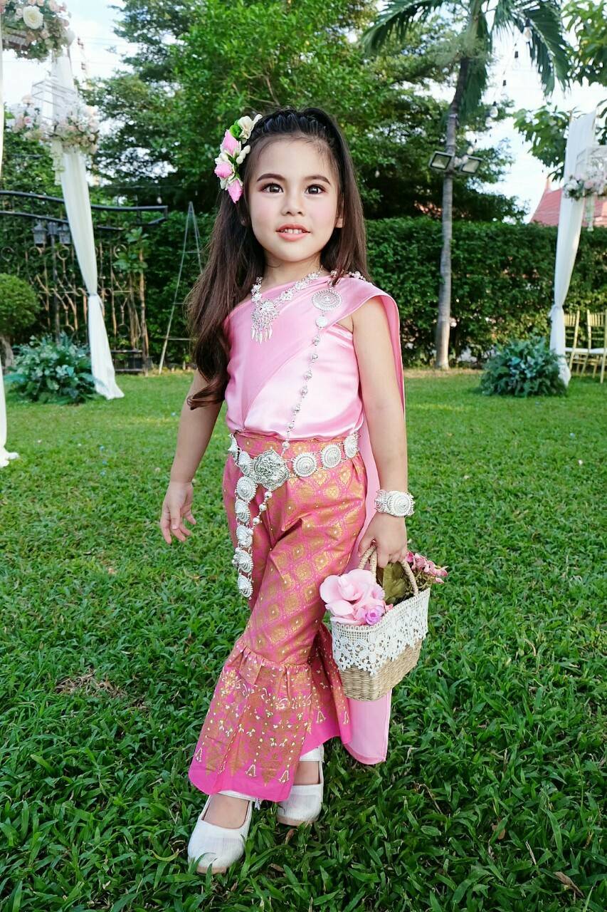 ชุดไทยเด็ก สไบกับขาม้าละมุน