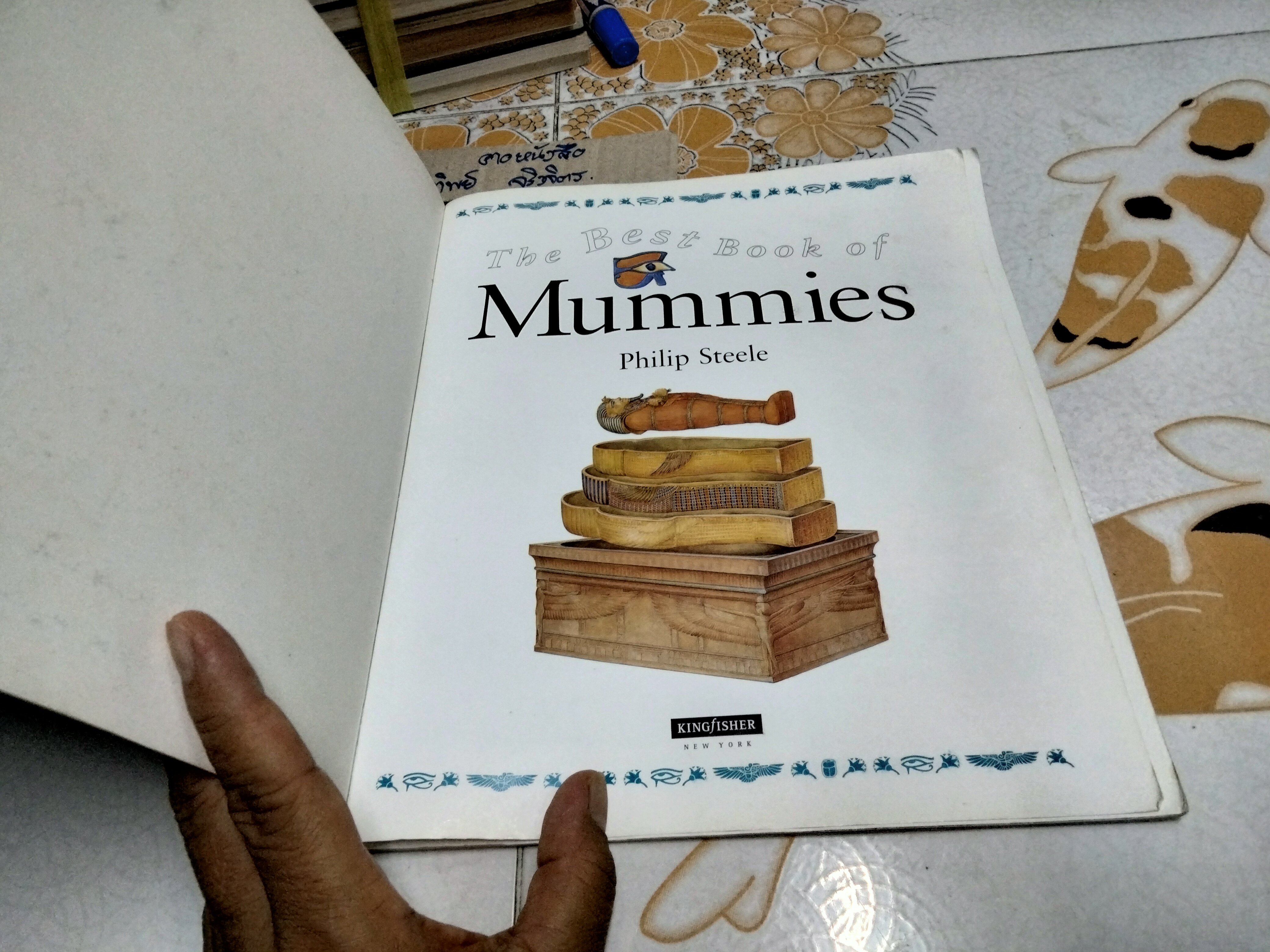 The Best Book of Mummies Kingfisher Publications, 1999