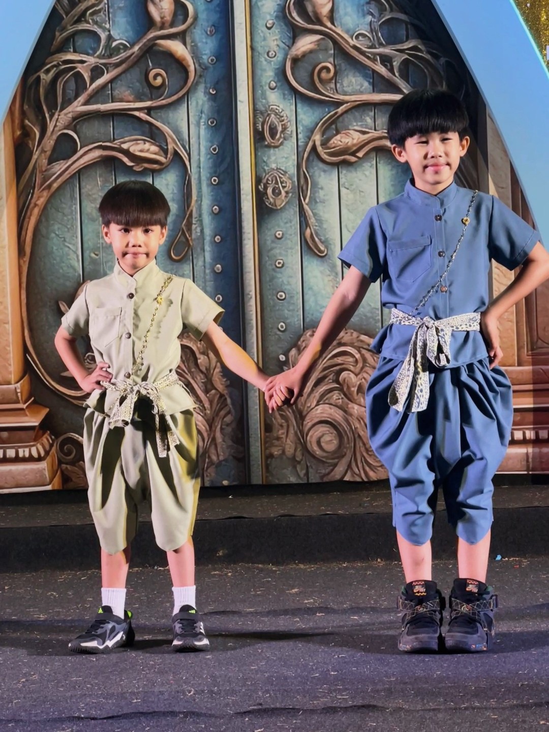 ชุดไทยเด็กชายสีพื้น