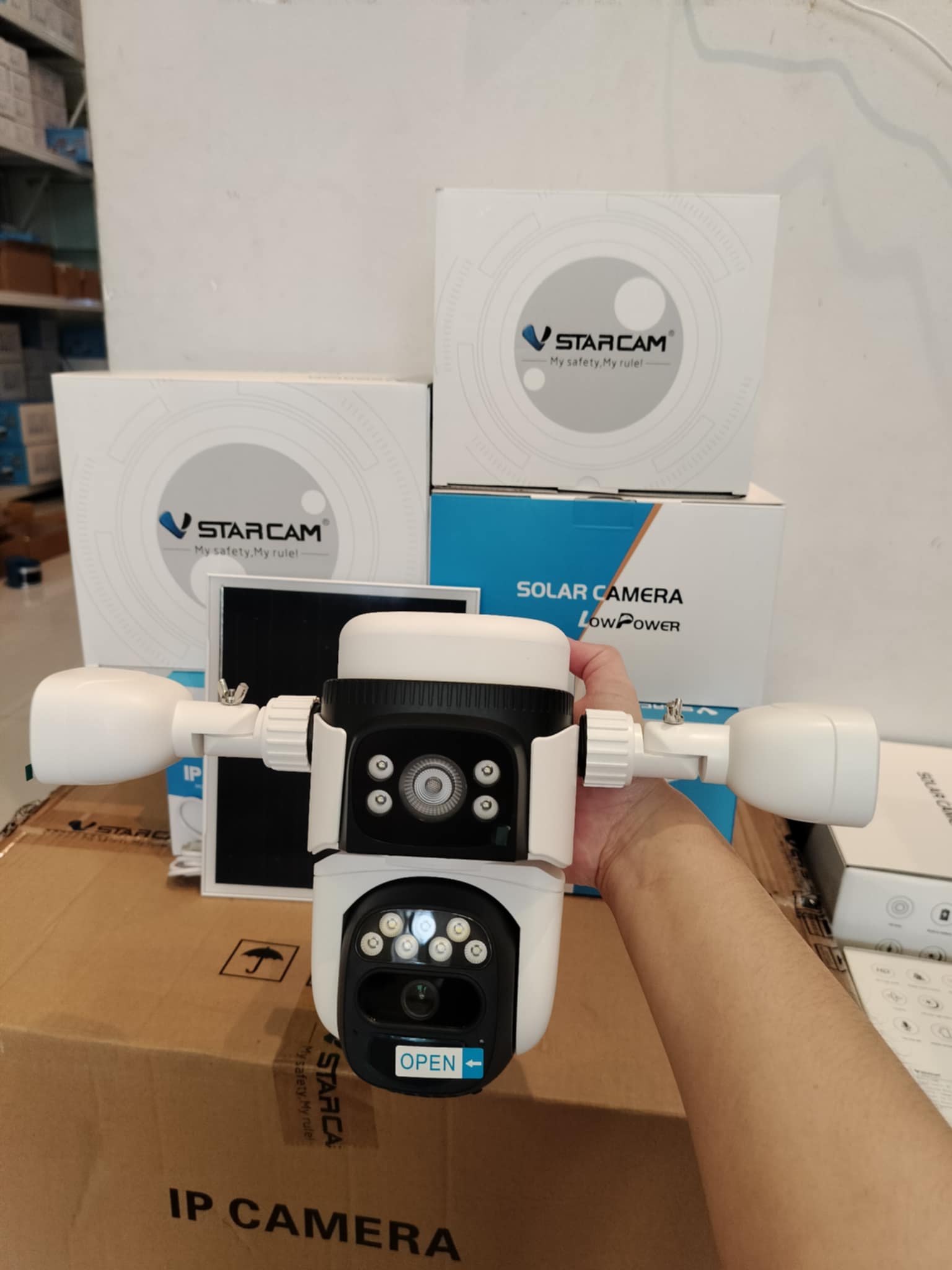 Vstarcam Vstarcam กล้องสามเลนส์โซล่าเซลล์แบบใส่ซิมใช้พลังงานแสงอาทิตย์ รุ่นBG621SR คมชัด2ล้านพิกเซล รองรับซิม4Gทุกเครือข่าย ขาว