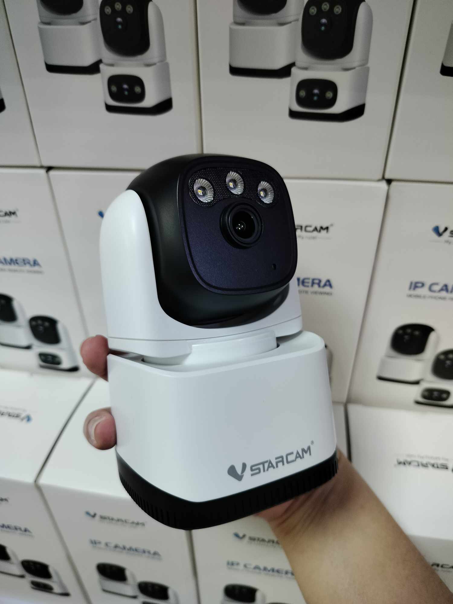 Vstarcam Vstarcam กล้องวงจรปิดกล้องใช้ภายในรุ่นCS995 ความคมชัด2ล้าน มีไวไฟในตัว บันทึกภาพ/เสียง ขาว