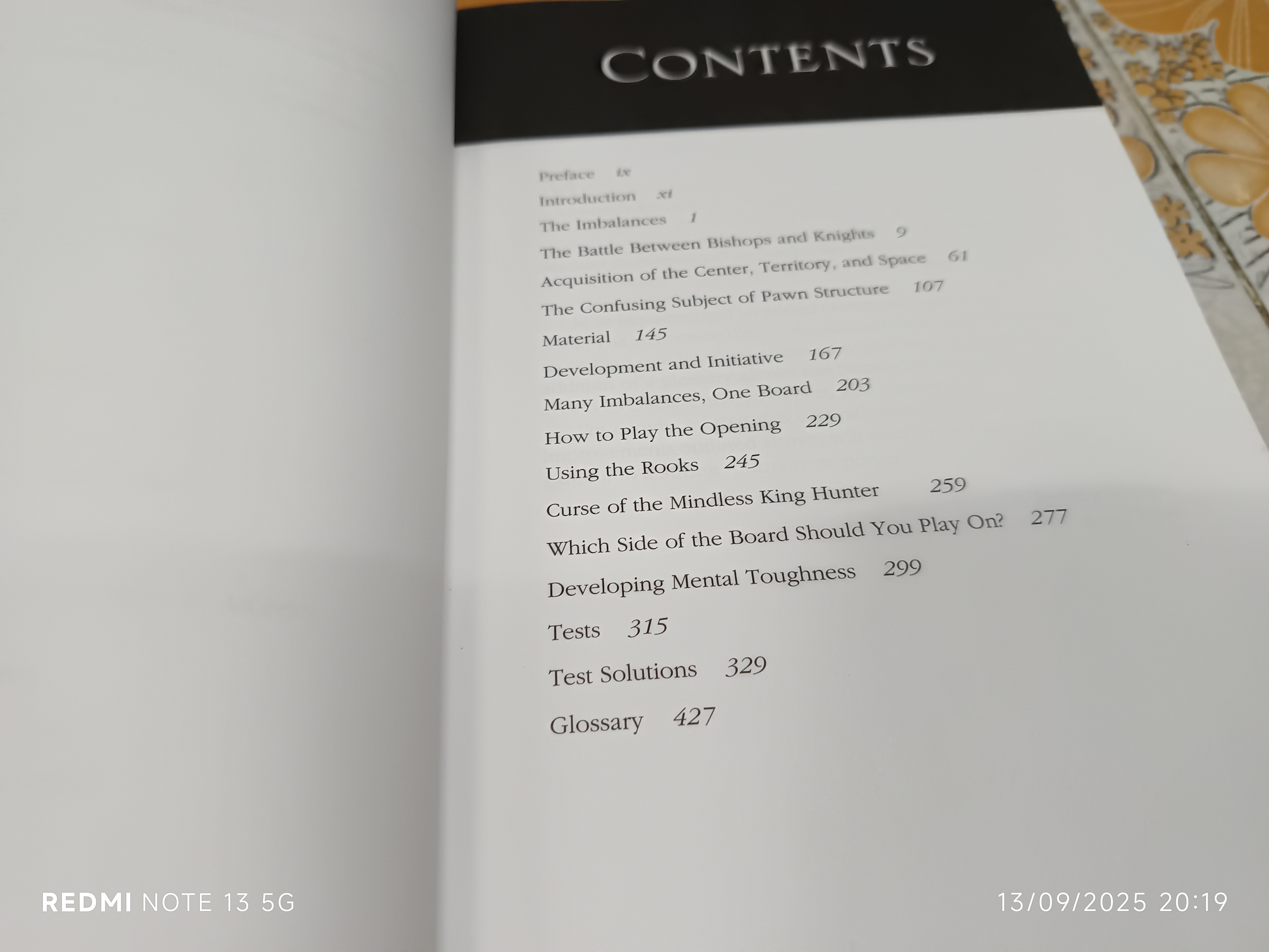 The Amateur's Mind : Turning Chess Misconceptions Into Chess Mastery เขียนโดย IM Jeremy Silman 2nd Edition **สินค้าหมด**