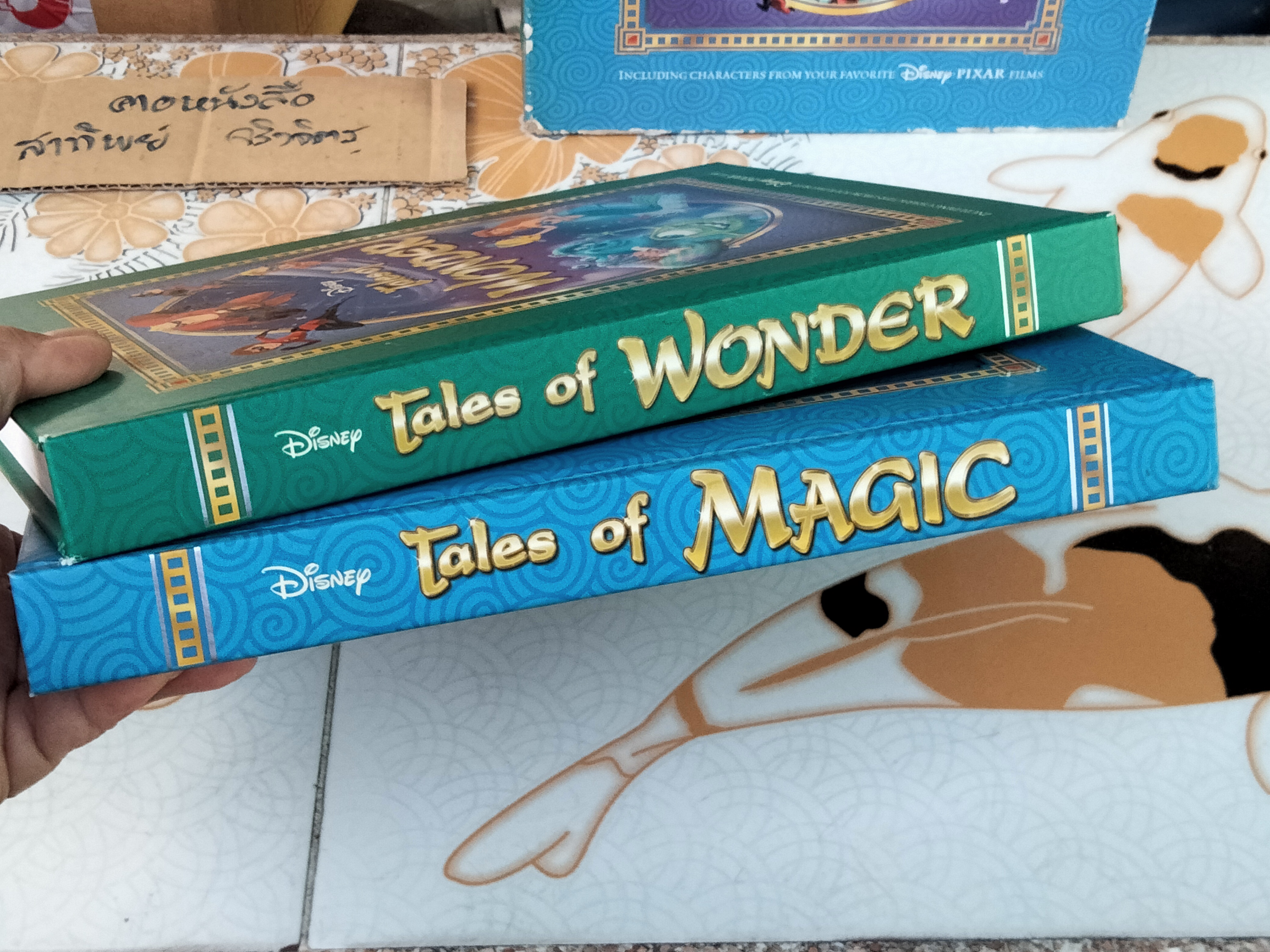 DISNEY - TALES OF MAGIC AND WONDER ( 2 เล่มชุดปกแข็งพร้อมกล่อง) ฉบับภาษาไทย **สินค้าหมด**