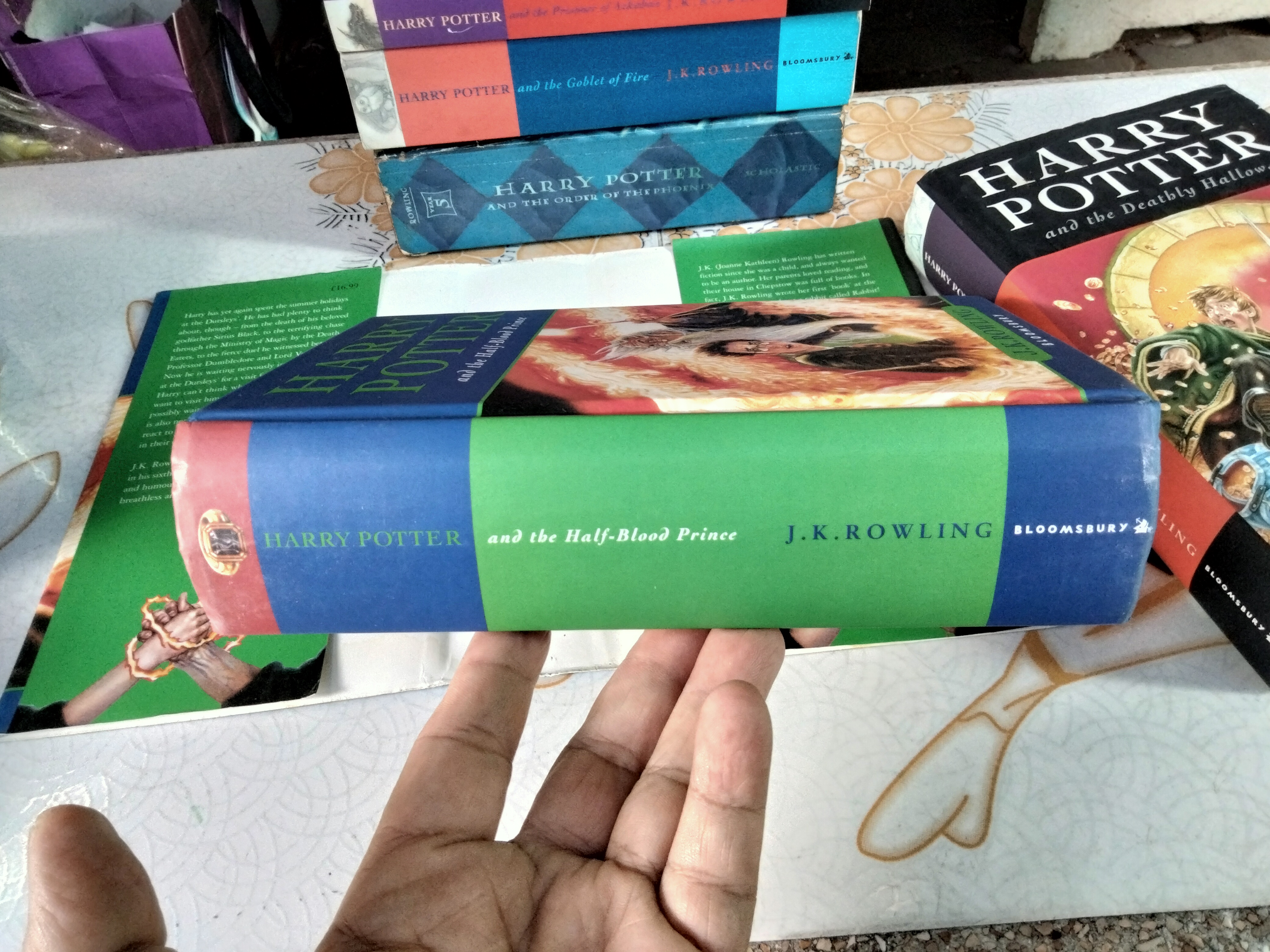 HARRY POTTER ฉบับภาษาอังกฤษ รวม 7 เล่ม (หนังสือมือสอง) **สินค้าหมด**