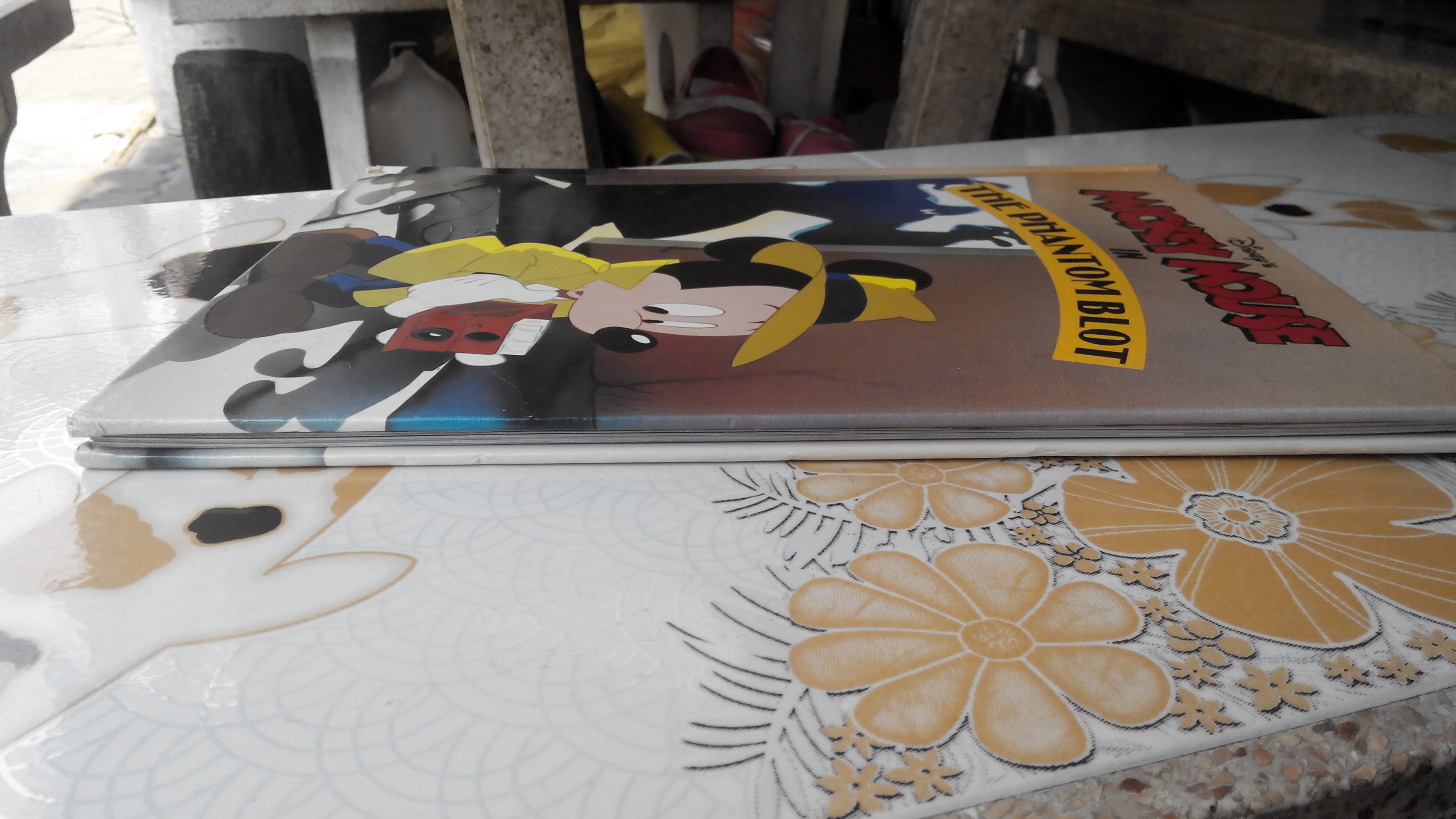 Mickey Mouse in The Phantom Blot - หนังสือการ์ตูน Disney's ปกแข็ง ภาษาอังกฤษ