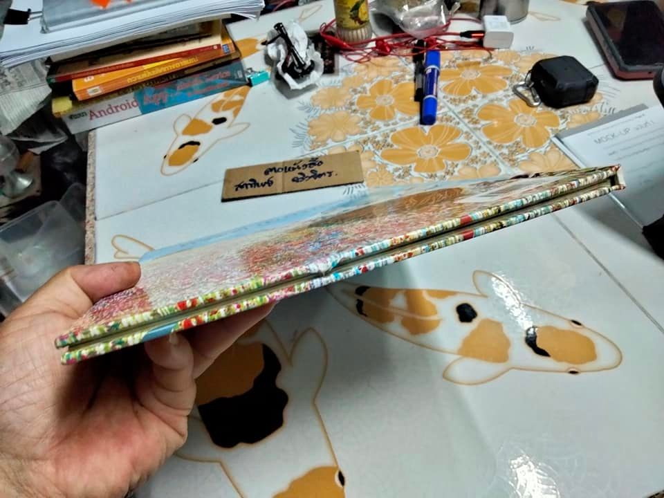 กระต่ายกับเต่า (ปกแข็ง-ภาษาไทย) THE HARE AND THE TORTOISE นิทานของลาฟองเตน -ไบรอัน ไวล์ดสมิธ ภาพ - อริยา ไพฑูรย์ แปล , ตำหนิ มีรอยปลวก