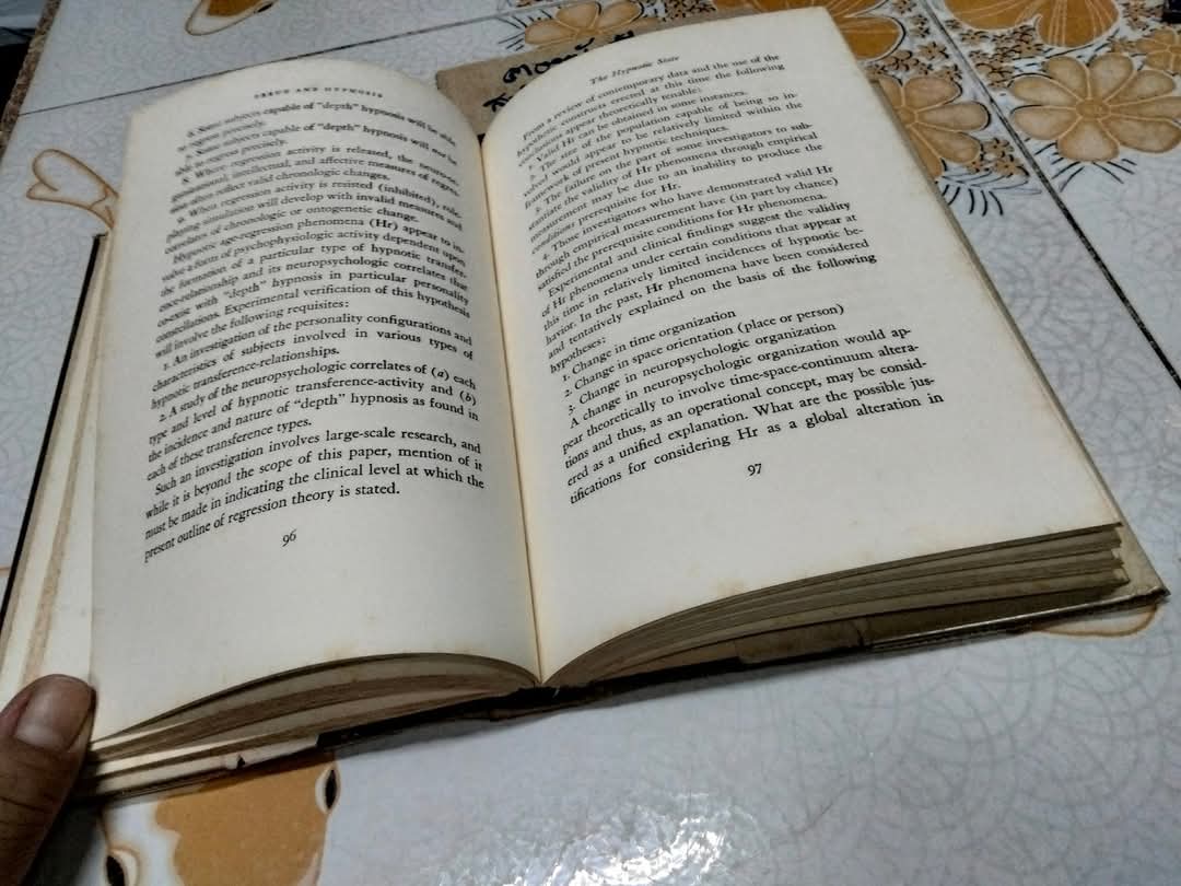 FREUD AND HYPNOSIS The interaction of Psychodynamics and Hypnosis by Dr. Milton V. Kline