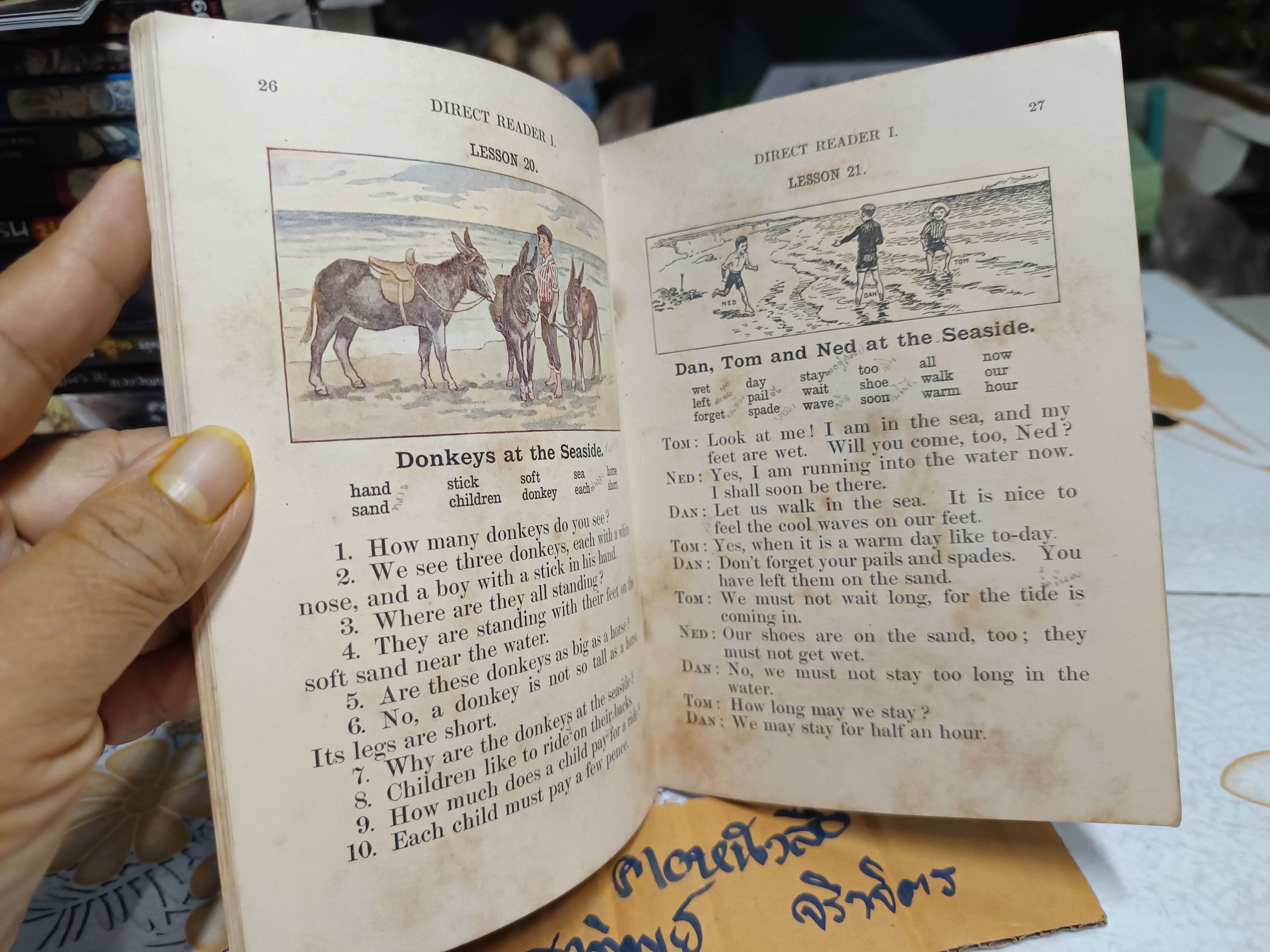 MACMILLAN'S DIRECT READERS - FIRST READER by GEORGE ROBB (of the Ministry of Education, Cairo.) Publisher, London, 1932 #vintage **สินค้าหมด**