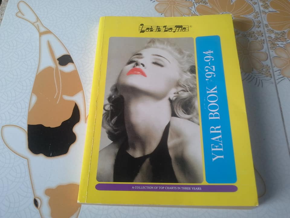 Let it be me YEAR BOOK '92-94 หนังสือรวมเพลงสากลยอดฮิตพร้อมคอร์ดกีต้าร์ **สินค้าหมด**