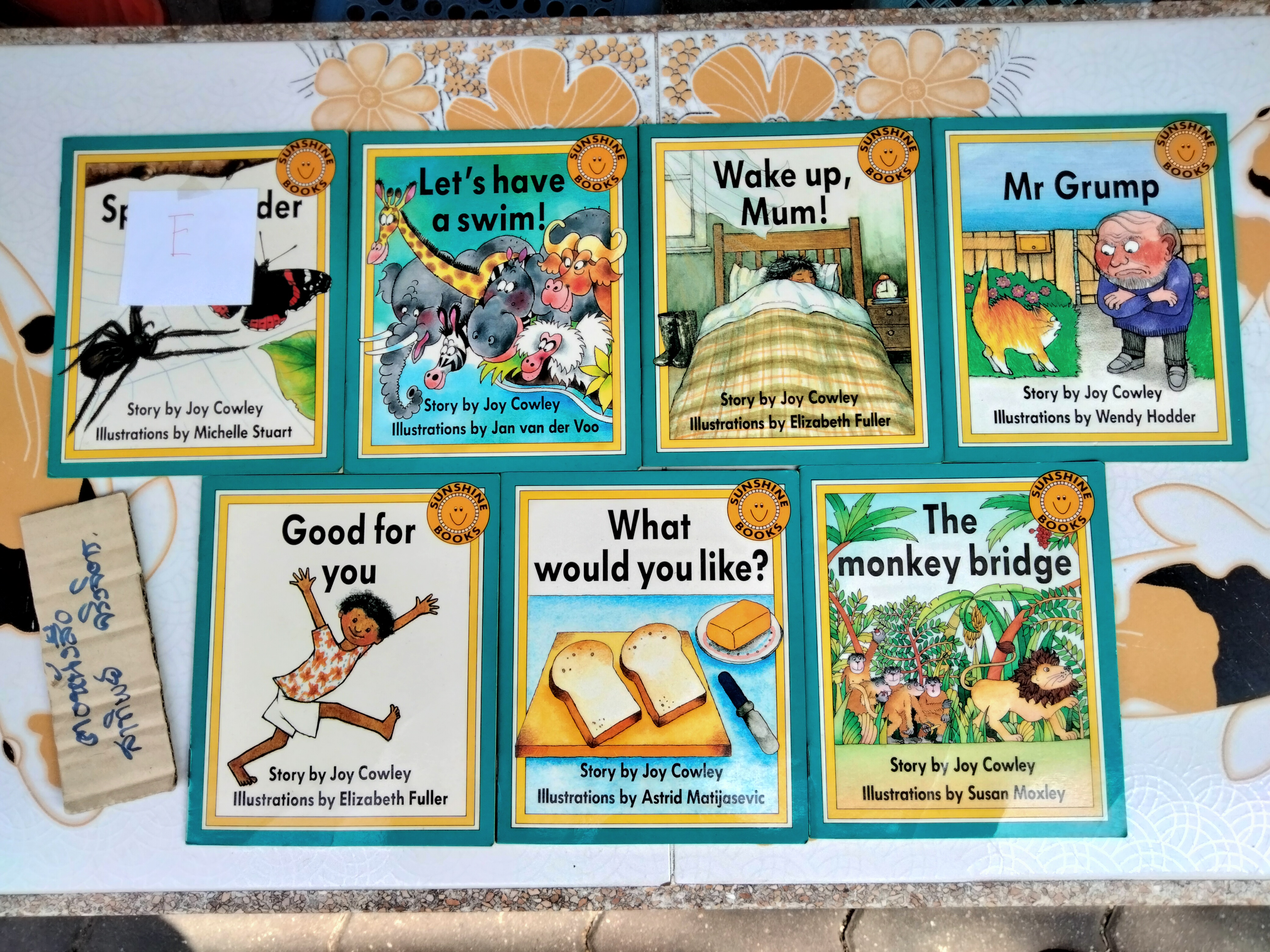 Sunshine Books (level 1 - มีแค่ 64 เล่มจาก 80 เล่ม/ชุด)) - Story by Joy Cowley First Published 1986 หนังสือนิทานภาษาอังกฤษ สำหรับเด็ก อ่านง่าย **สินค้าหมด**