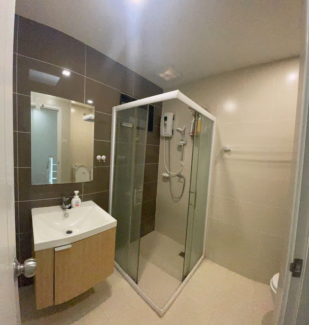 ให้เช่าทาวน์เฮ้าส์พร้อมโกดัง หมู่บ้านเดอะคอนเนค สุวรรณภูมิ 4 พร้อมอยู่ ใกล้แอร์พอร์ตลิ้งค์ สถานีสุวรรณภูมิ