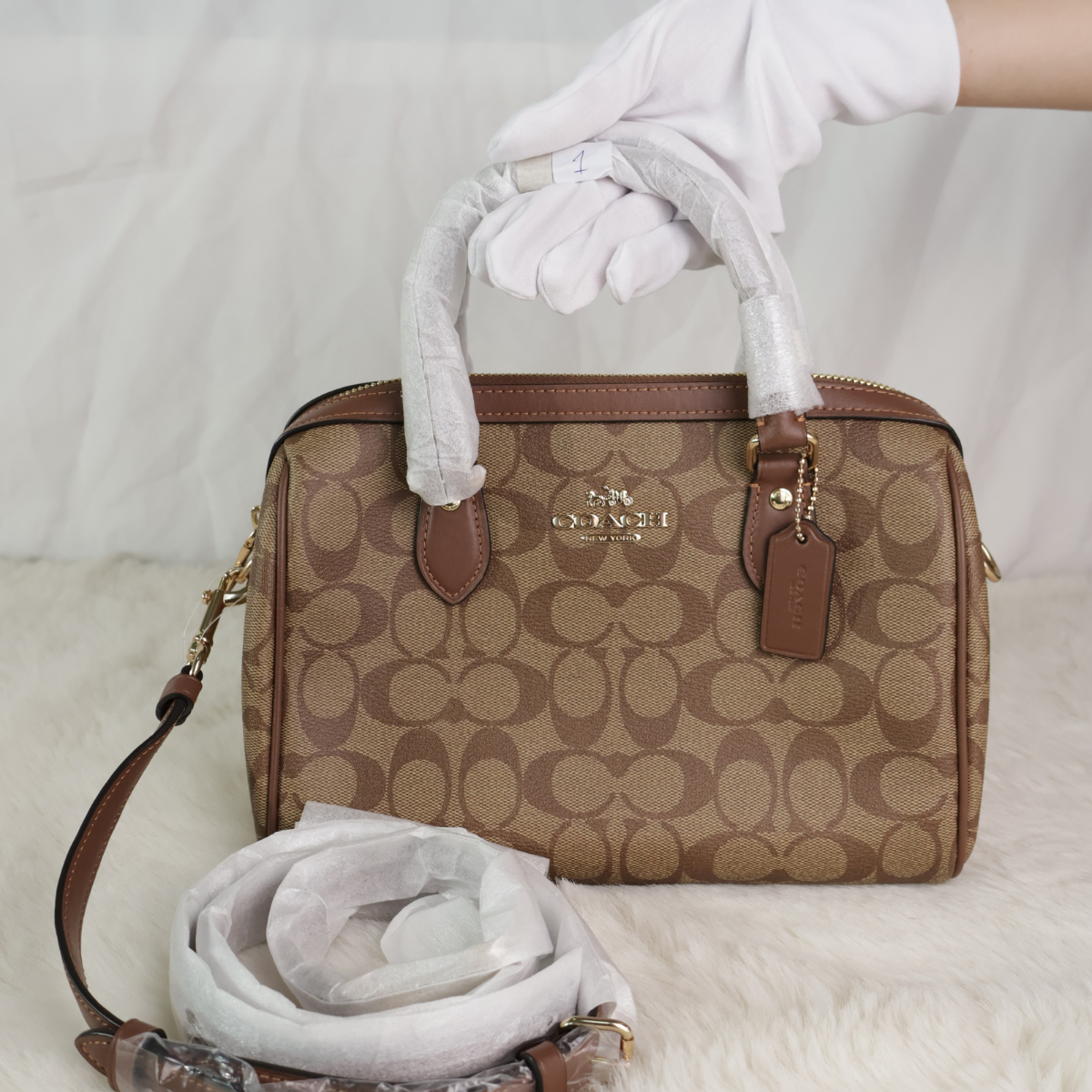 COACH Rowan Satchel Signature Canvas CH280 กระเป๋าสะพาย-ถือ ลายซิกเนเจอร์