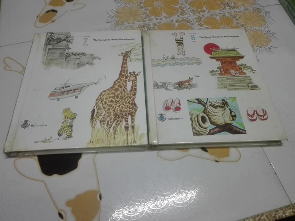 The Young Children's Encyclopedia A Through Z -by Britannica ฉบับภาษาอังกฤษ ครบชุด 16 เล่ม พิมพ์ปี ค.ศ. 1977 (พ.ศ.2520)