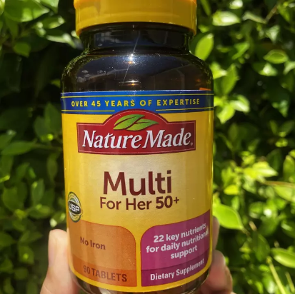 วิตามินรวม 22 ชนิด สำหรับผู้หญิง Women's Multi For Her 50+ 90 Tablets (Nature Made®)