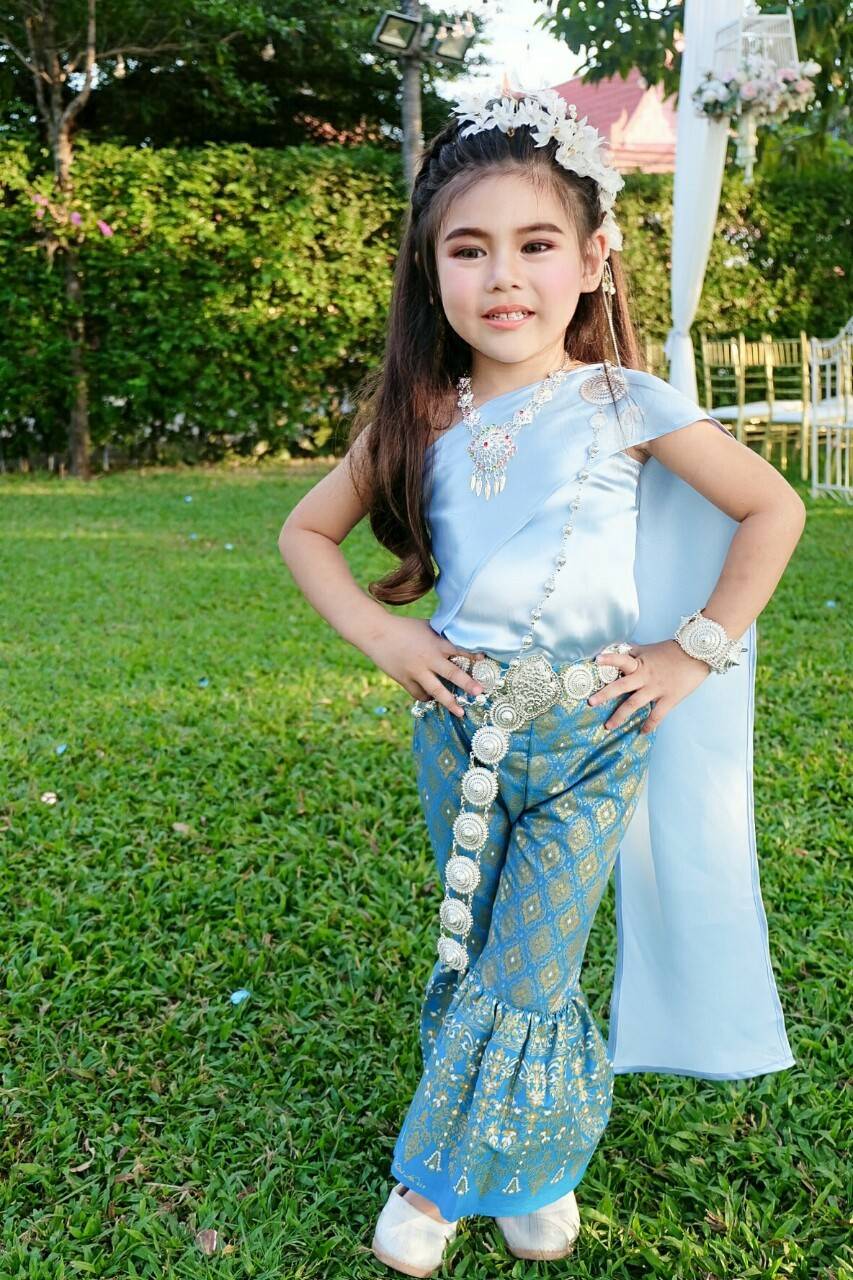 ชุดไทยเด็ก สไบกับขาม้าละมุน