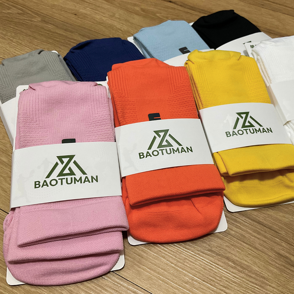 ถุงเท้าวิ่งครึ่งแข้ง ถุงเท้าเรืองแสง สำหรับวิ่งมาราธอน หนานุ่มใส่สบายระบายอากาศดี เรืองแสงในที่มืด (N05)