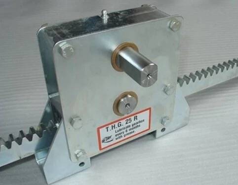 กลไกเฟืองเปิดหลังคาโรงเรือน