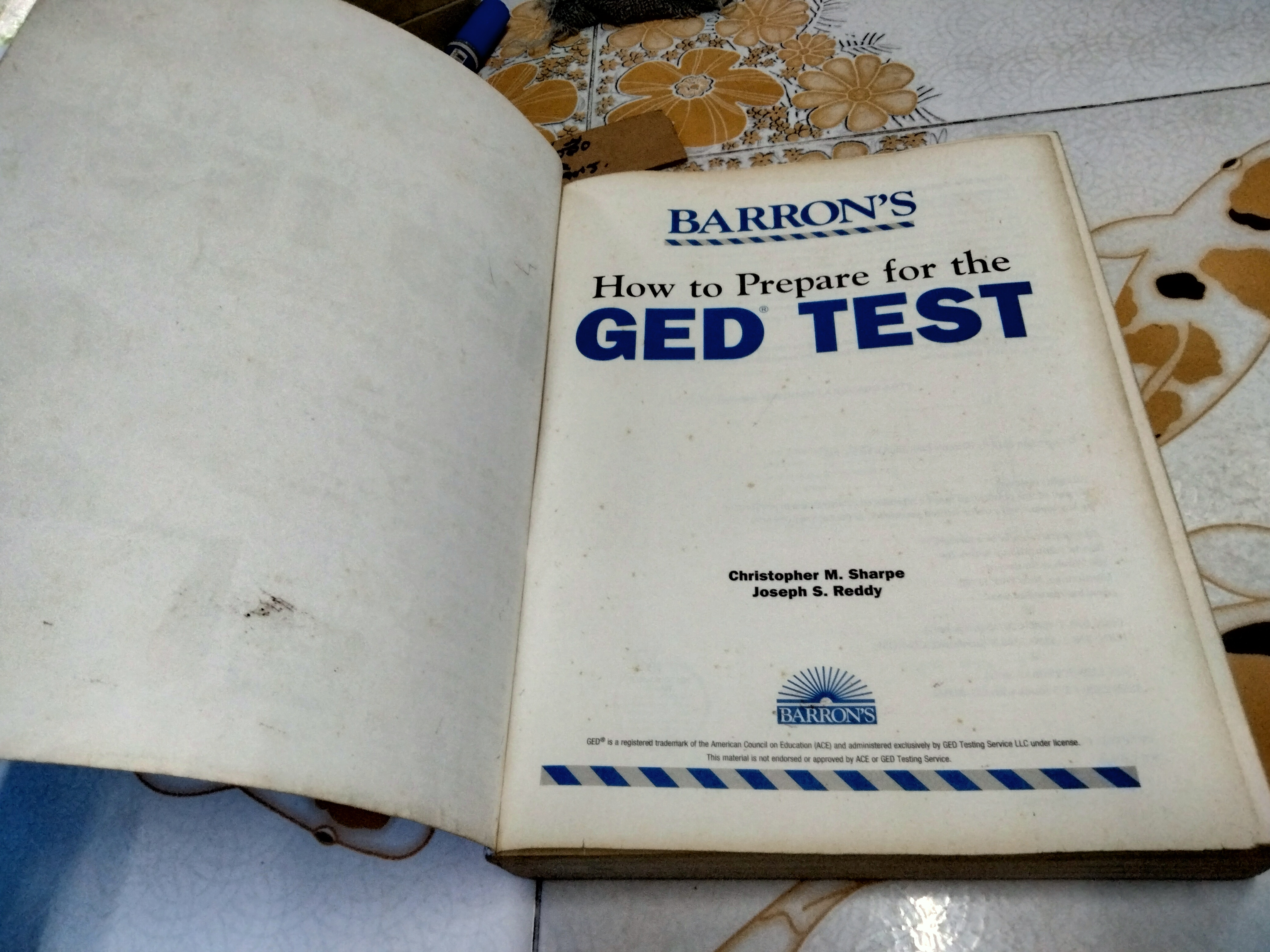 HOW TO PREPARE FOR THE GED TEST เตรียมสอบ GED ปี 2014 ภายในเล่มมี CD ** มีรอยเขียนด้วยดินสอหลายหน้า