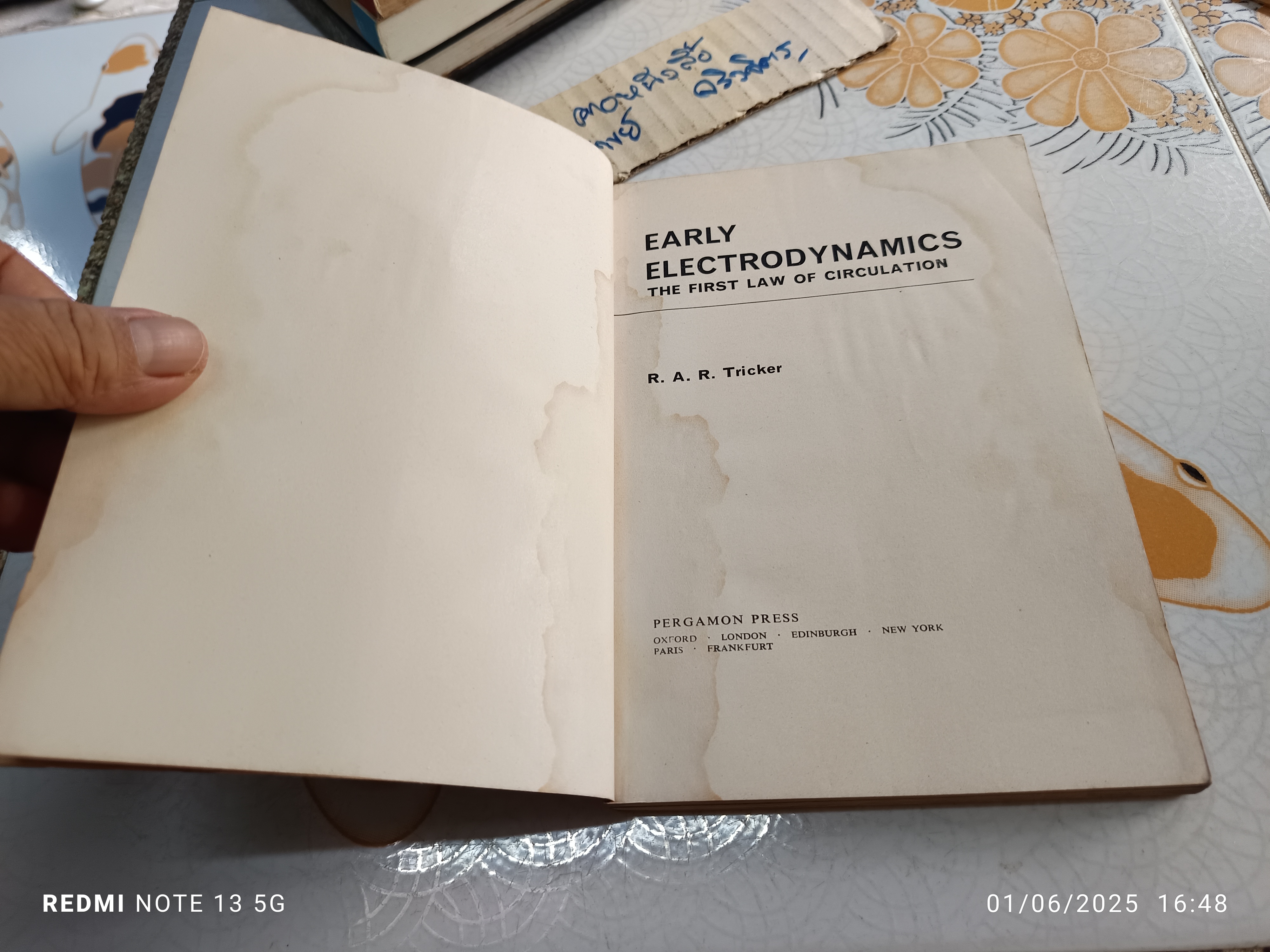 Early Electrodynamics : The First Law of Circulation R.A.R. Tricker,1965 **สินค้าหมด**