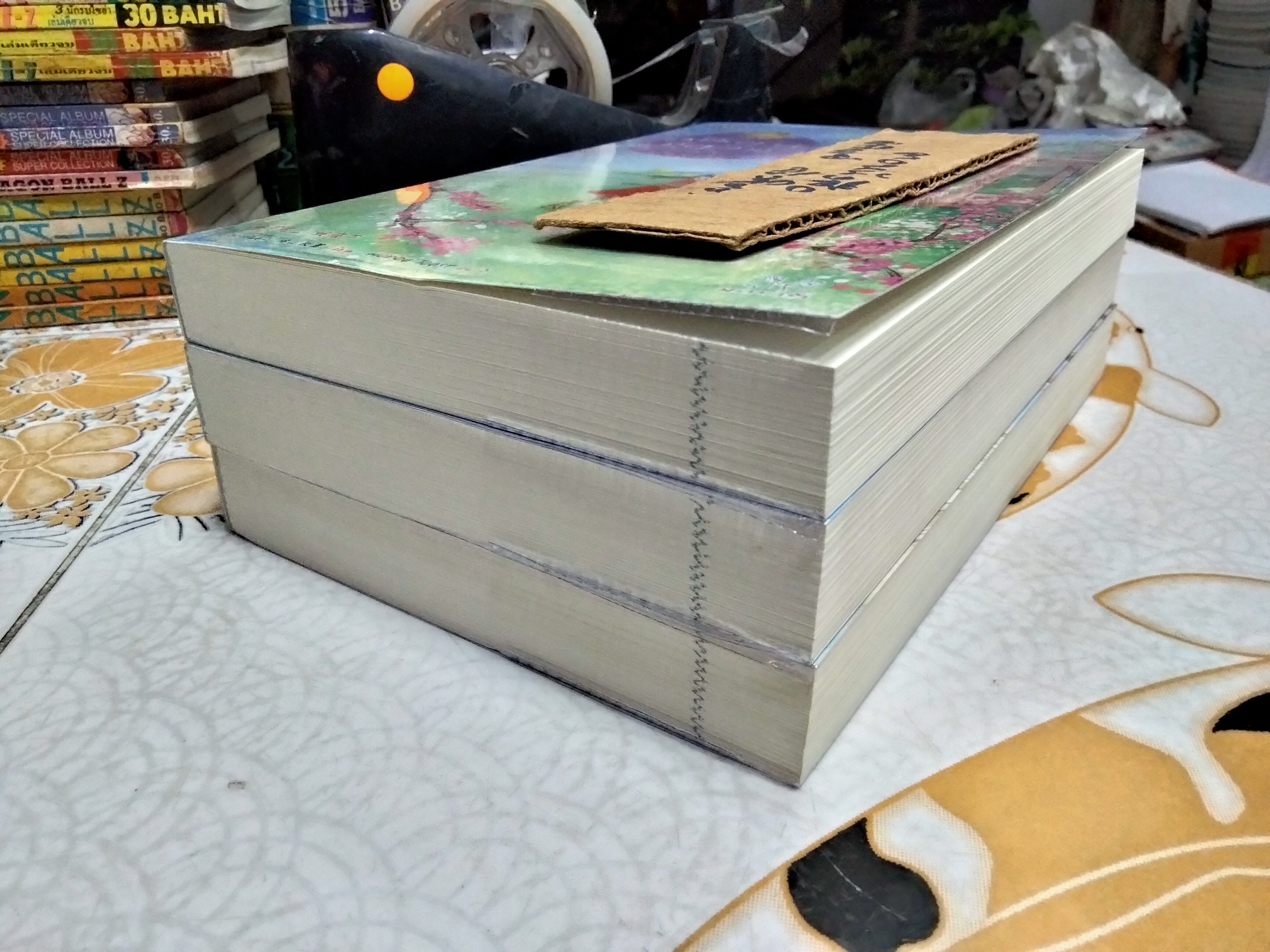 แม่ทัพอยู่บน ข้าอยู่ล่าง โดย จวี๋ฮวาซั่นหลี - Honey Toast แปล