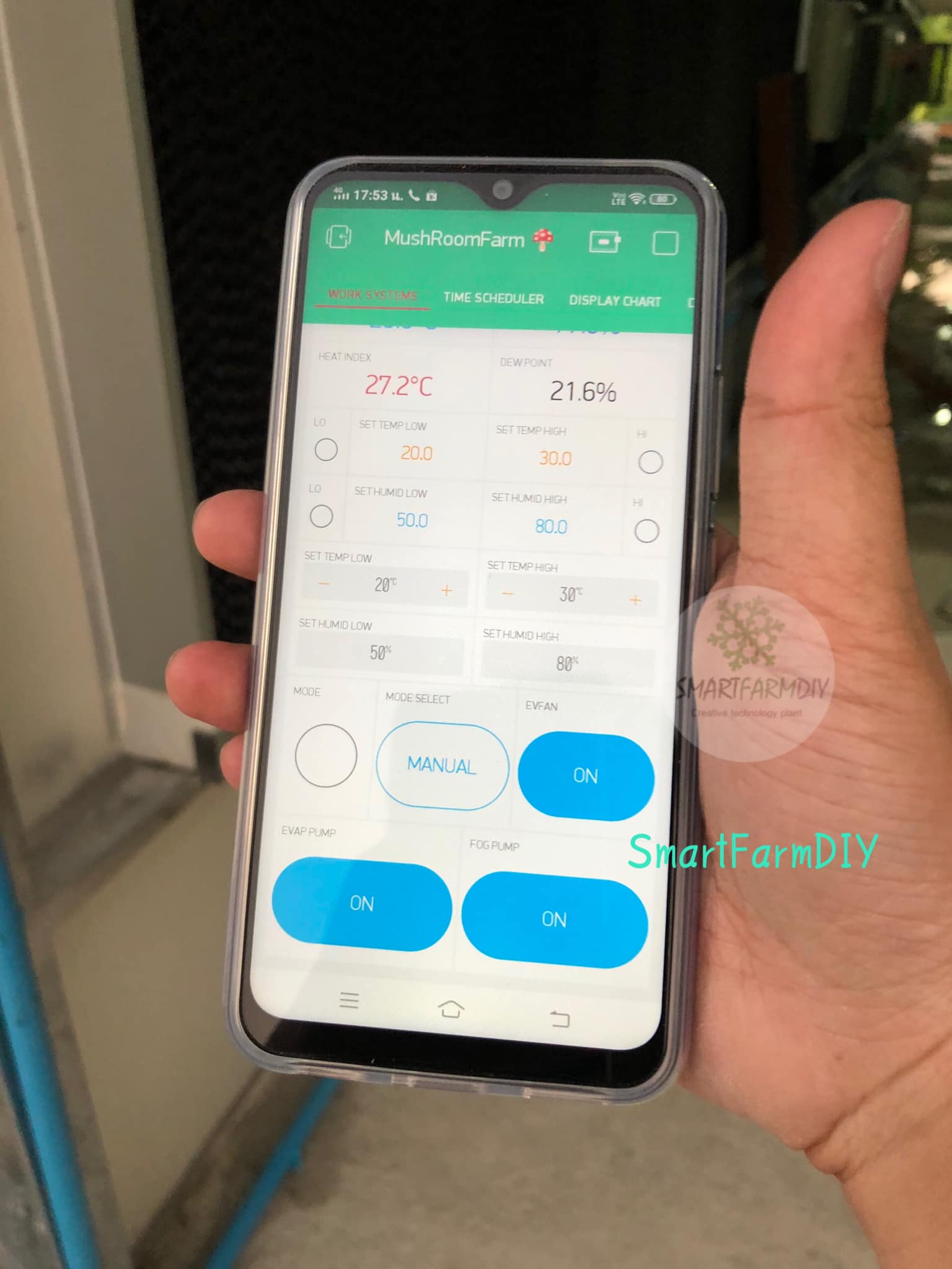โรงเรือนเพาะเห็ดควบคุมอุณหภูมิความชื้นพร้อมระบบ (IoT)