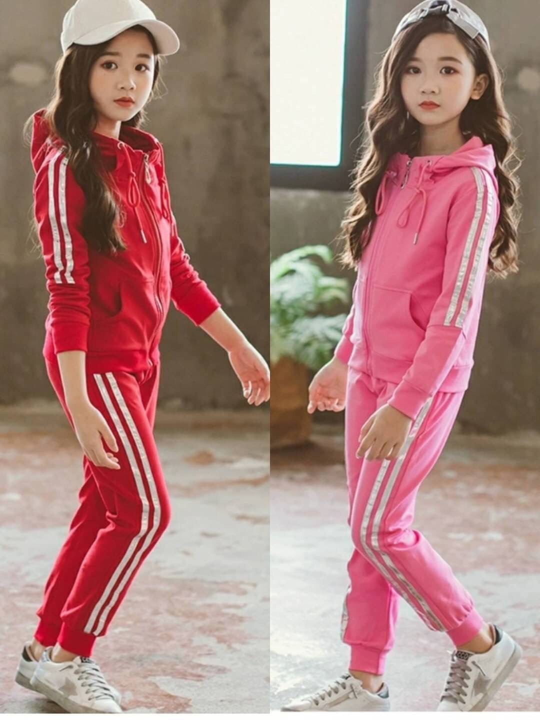 ชุดวอร์มเด็ก set เสื้อมีฮู๊ดกับกางเกง