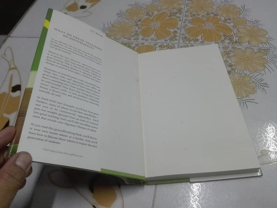 Teach With Your Strengths : How Great Teachers Inspire Their Students (ฉบับภาษาอังกฤษ)