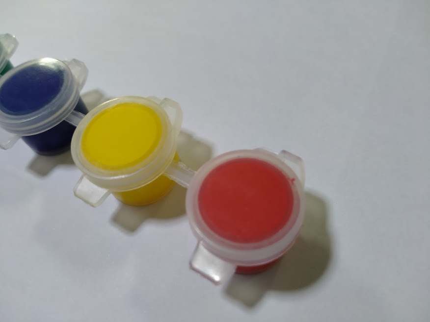 สีอะครีลิค 6 ช่อง 3 มล. สำหรับนักเรียนเพ้นท์หน้ากากงิ้วปักกิ่ง 3毫升6连体简易装丙烯颜料儿童绘画 3 ml 6 Pieces Simple Acrylic Peking Opera Mask Paint for Student