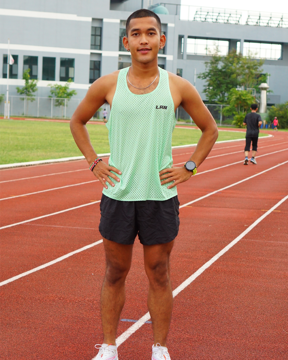 เสื้อกล้ามวิ่ง เสื้อกล้ามออกกำลังกายน้ำหนัก 61 กรัมรูระบายอากาศทั้งตัว เบา แห้งเร็ว (S27)