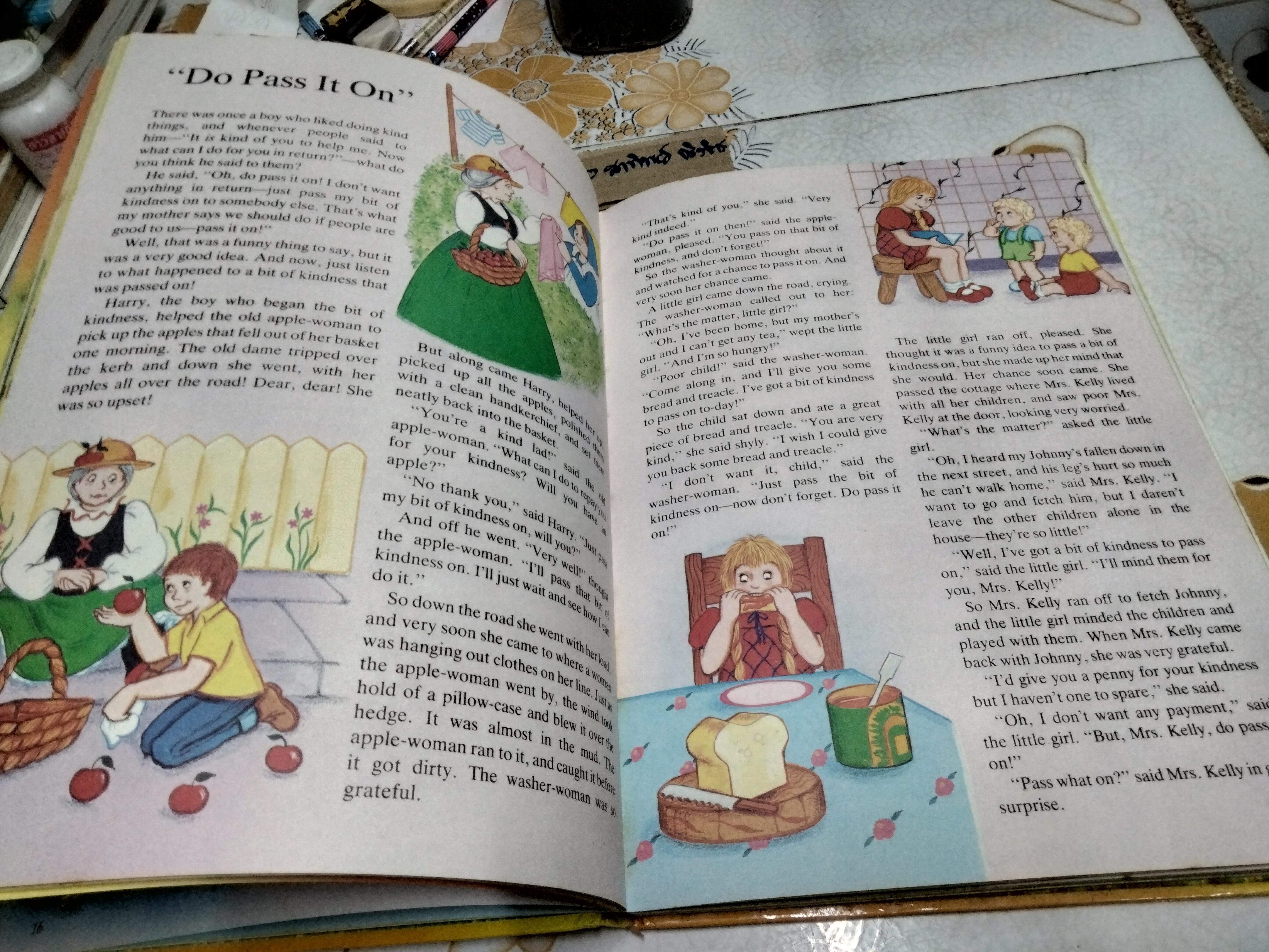 Goodnight Stories by Enid Blyton, 1986 Printed in Hong Kong