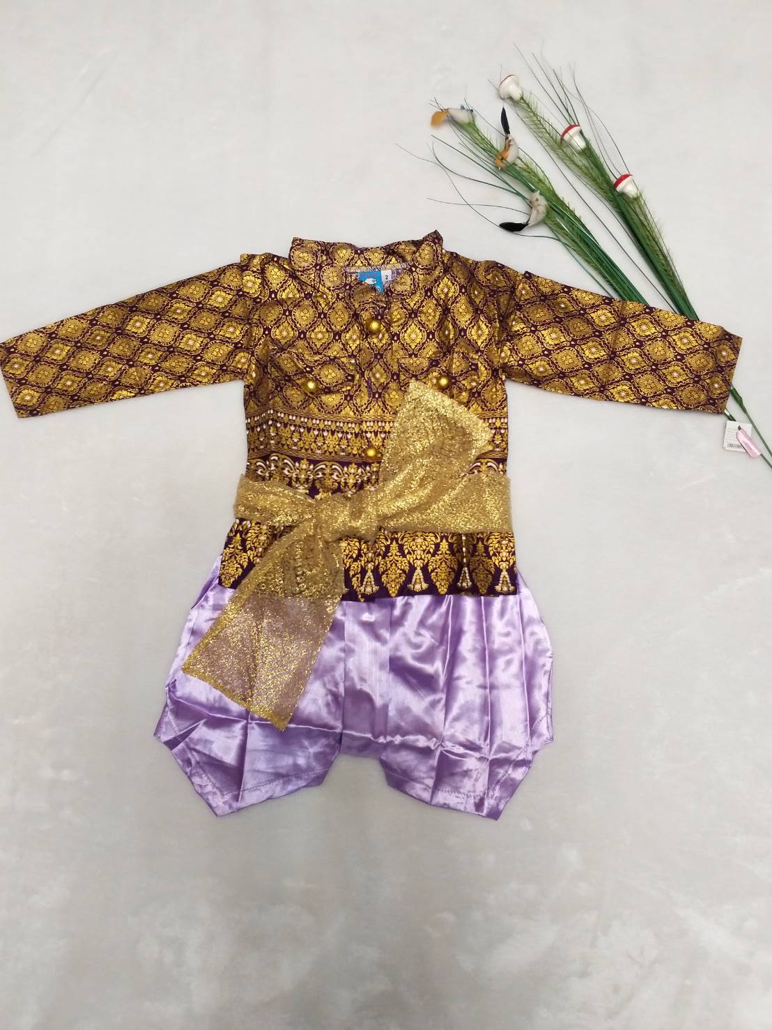 ชุดไทยเด็กชาย เสื้อราชประแตนพิมพ์ทองกับโจง