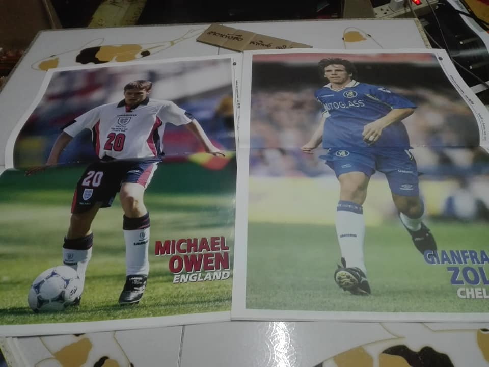 นิตยสาร เวิลด์ ซอคเกอร์ + อัลบั้มภาพ-จัมโบ้ สตาร์ซอคเก้อร์ (STAR'S SOCCER) ขายรวม 15 เล่ม + แถม 3 เล่ม (ตำหนิหน้ากลางโดนตัด) **สินค้าหมด**