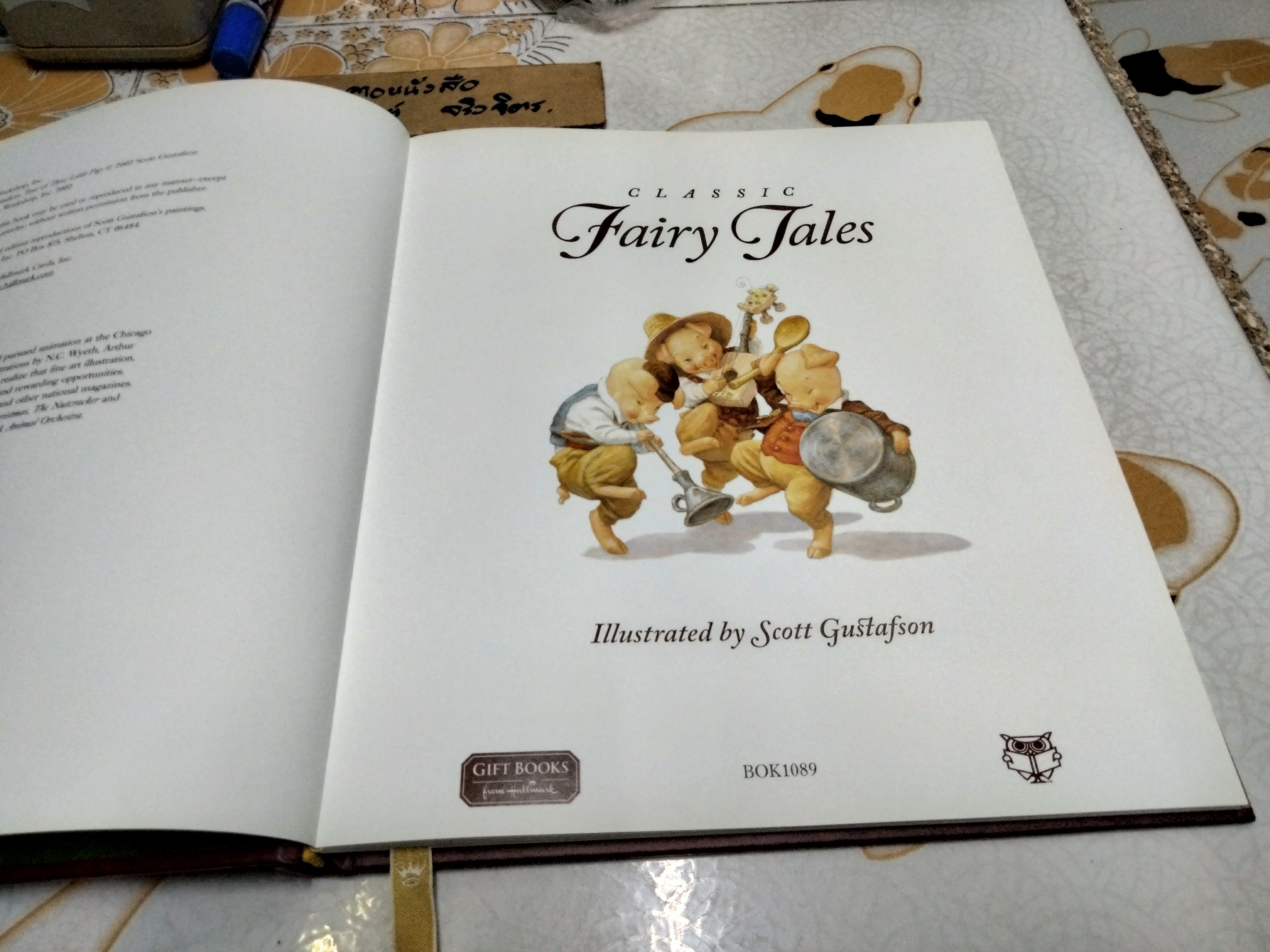 Classic Fairy Tales Illustrated by SCOTT GUSTAFSON (2002)