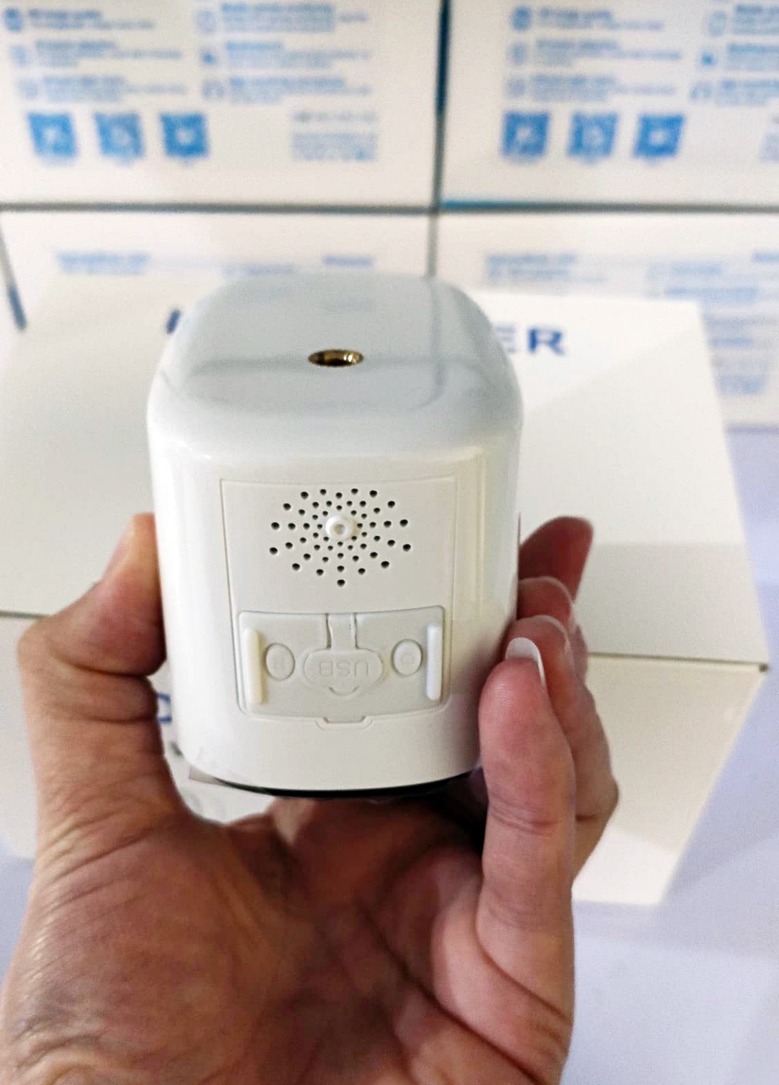 Vstarcam Vstarcam กล้องวงจรปิดกล้องรักษาความปลอดภัยพลังงานแสงอาทิตย์กลางแจ้งพร้อมแผงโซล่าเซลล์ รุ่นCB54 คมชัด3ล้านพิกเซล ขาว