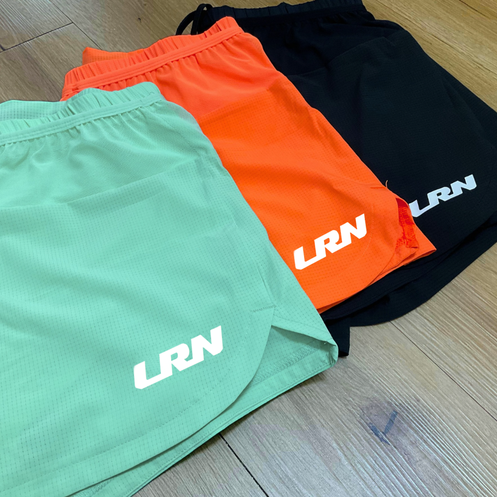 กางเกงวิ่งขาสั้น วิ่งมาราธอน วิ่งเทรล 3" มีซับใน มีกระเป๋าใส่ของที่รอบเอว (F08)