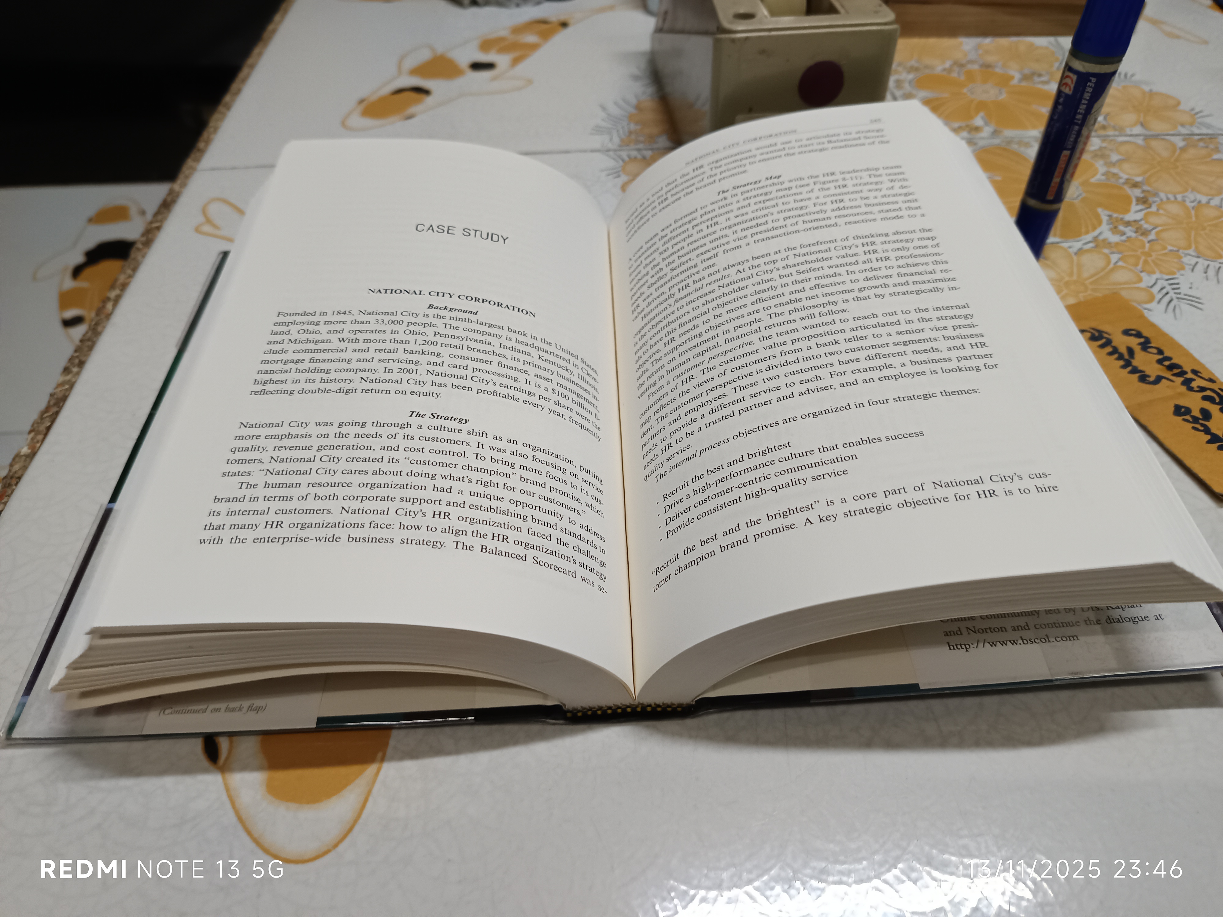 Strategy Maps : Converting Intangible Assets into Tangible Outcomes , Kaplan (ฉบับภาษาอังกฤษ)