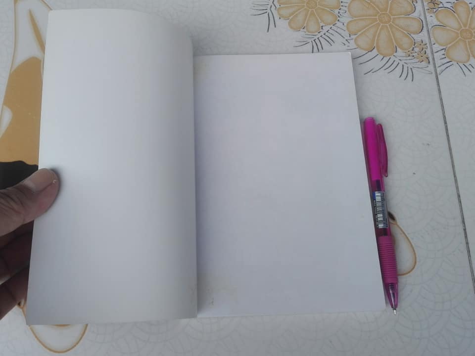 ผู้คืบคลานในราตรี - รวมเรื่องสั้นเขย่าขวัญ แปลโดย สุเมธ เชาว์ชุติ