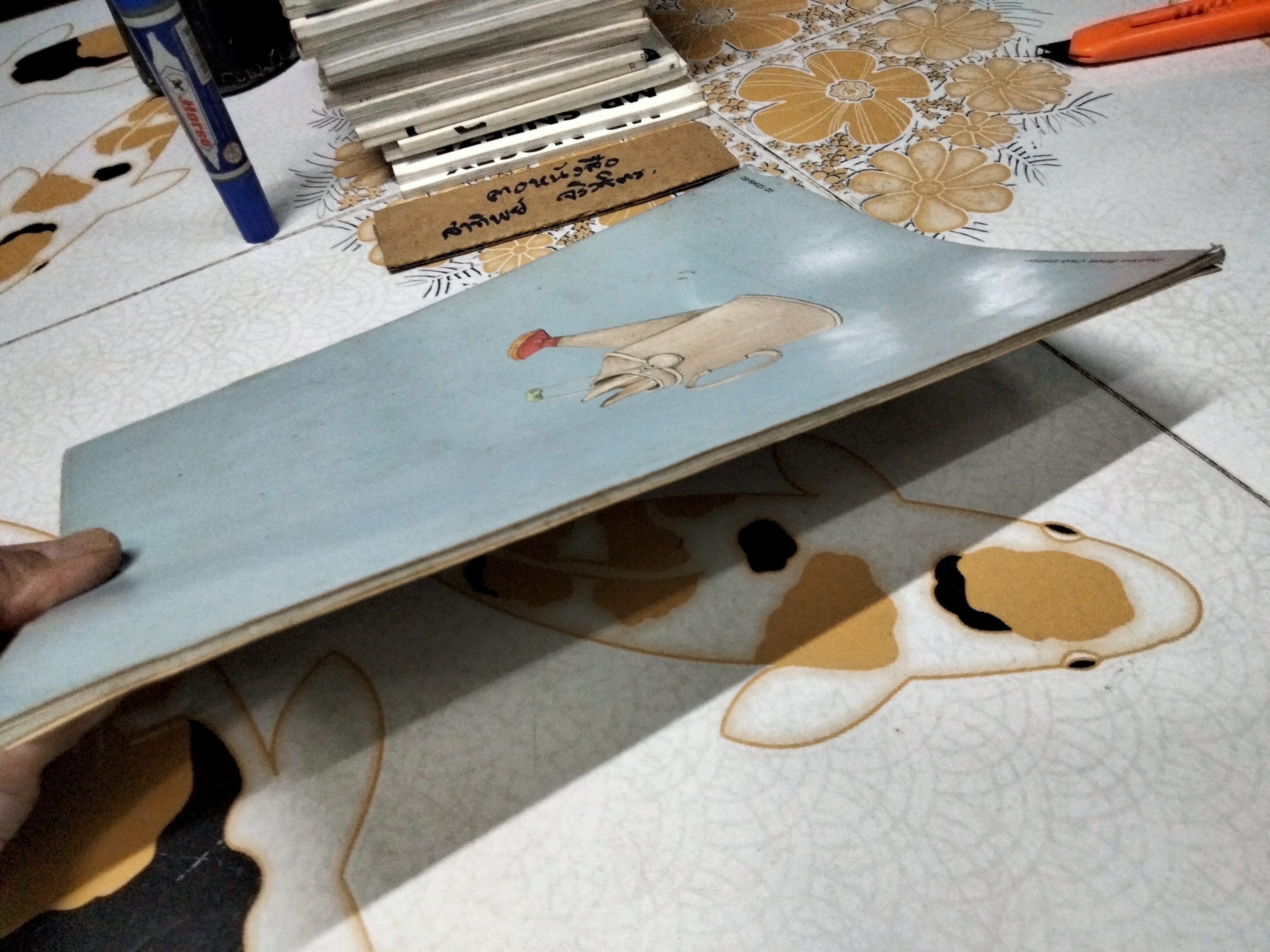 The Tale of Peter Rabbit By Beatrix Potter Illustrated by Cyndy Szekeres. A Golden Book