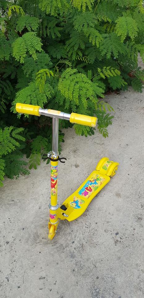 สกูตเตอร์ 3 ล้อ