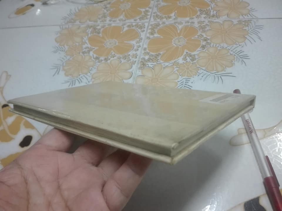 เจ้าชายน้อย ( The Little Prince) ฉบับรำลึกครบรอบ 50 ปี การจากไปของ อังตวน เดอ แซงเตกซูเปรี แปลโดย อริยา ไพฑูรย์ **สินค้าหมด**