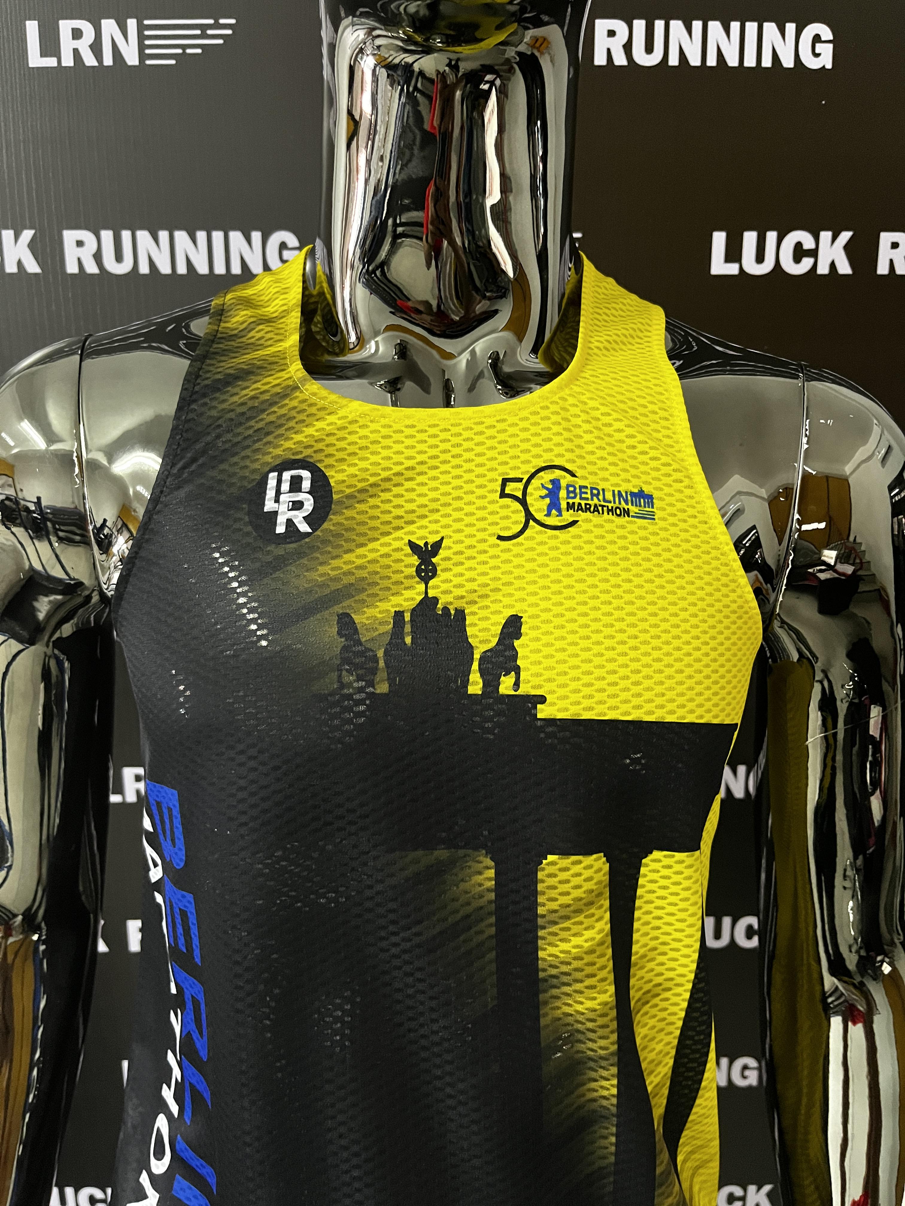 เสื้อวิ่งพิมพ์ลาย Berlin-Marathon x LRN เนื้อผ้า Air Flow Plus สำหรับวิ่งมาราธอน (AP21)