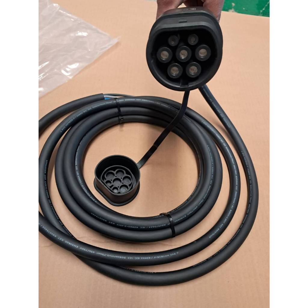 EV Charger หัวชาร์จรถไฟฟ้า Type 2 32A 1เฟส และ3เฟส VCCI2A032B0-N,